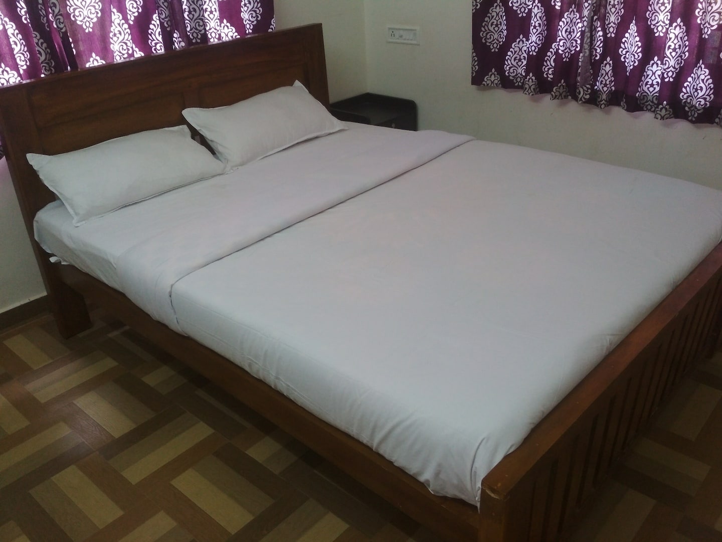Leaf Cottage Oyo 42252 Maryland Road Hotels In Idukki Justdial