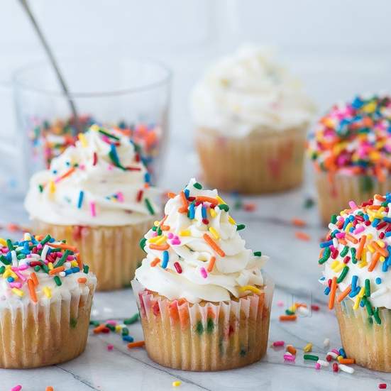 Cake Decoration Sprinkle in Vadodara Vibrant, Colorful Toppings