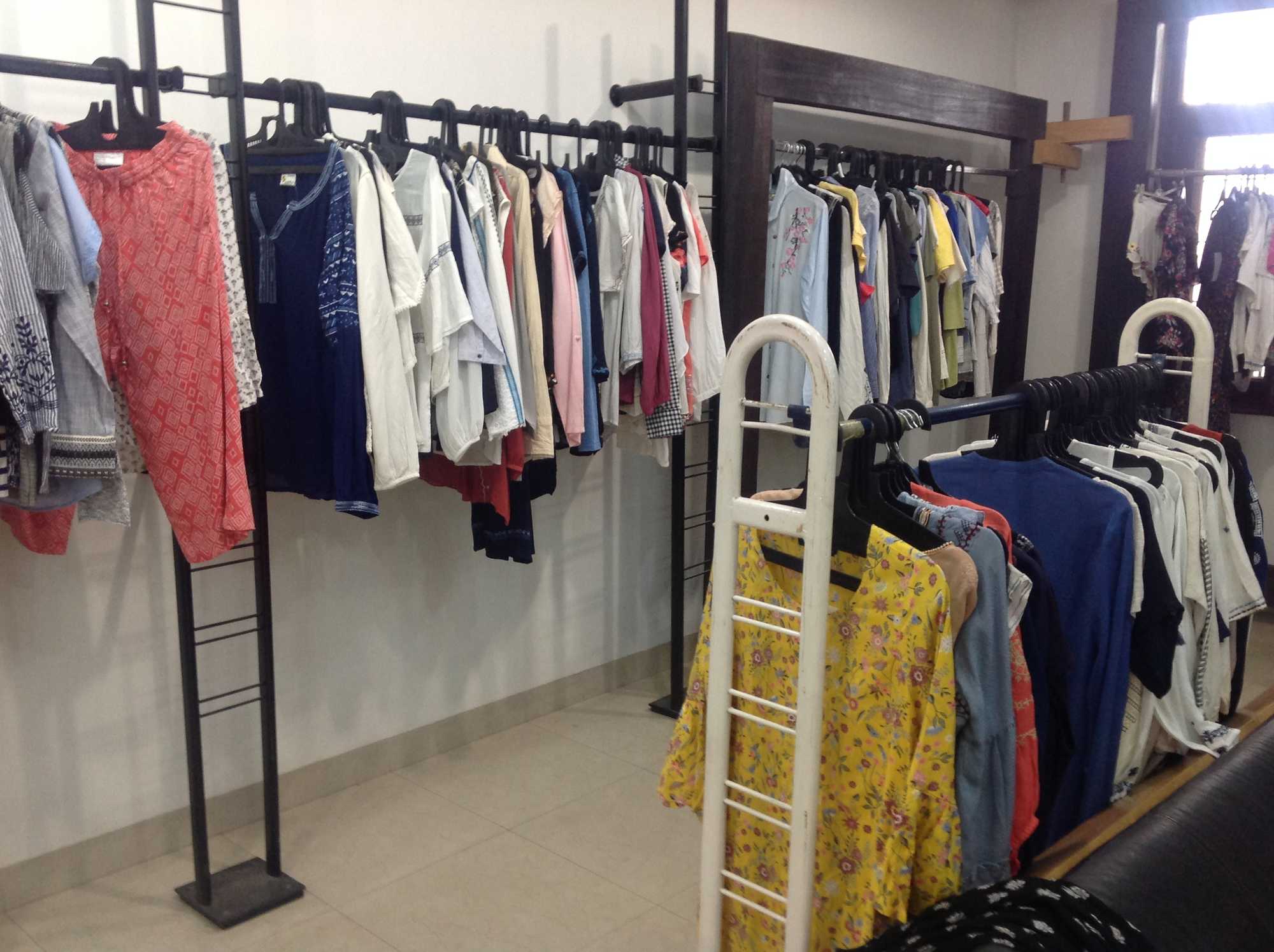 Slim Fit Checked Brown Shirts Slim Fit Check Brown Shirts Price