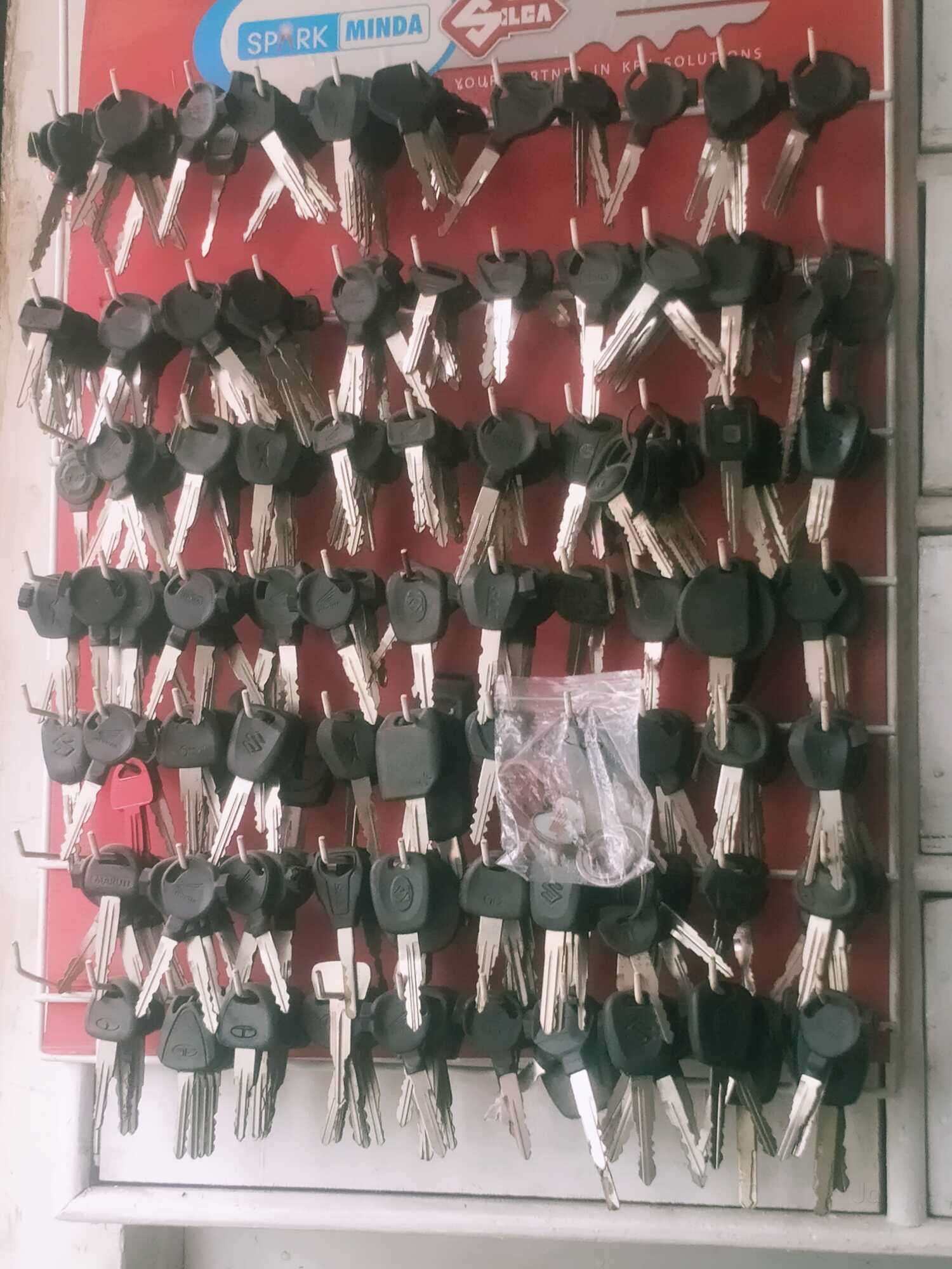 Duplicate Key Makers in Berwai, Mauranipur - Car, Home & Locker Key ...