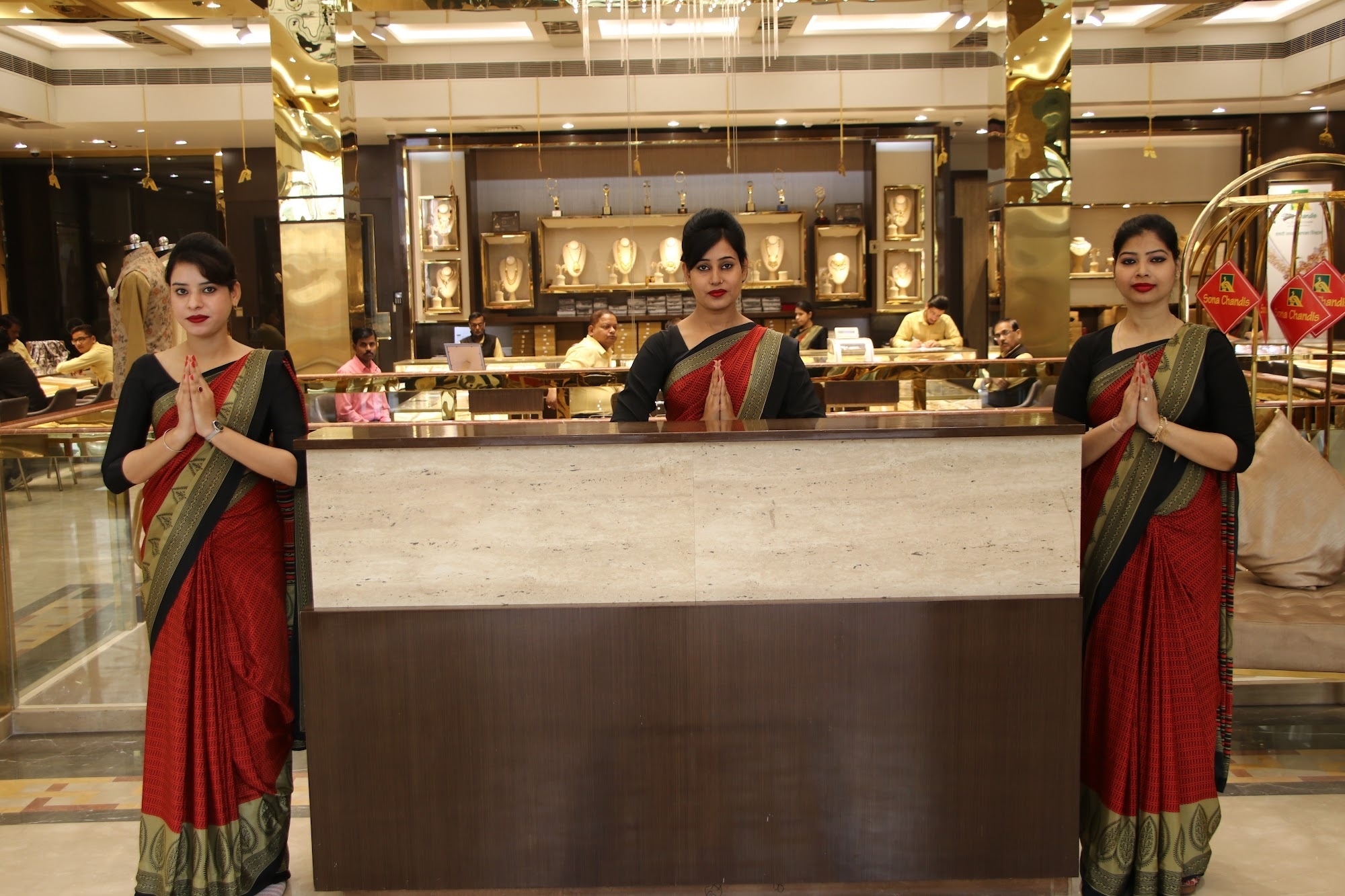 Top Gold Jewellery Showrooms in Chamanganj Best Gold Dealers Kanpur