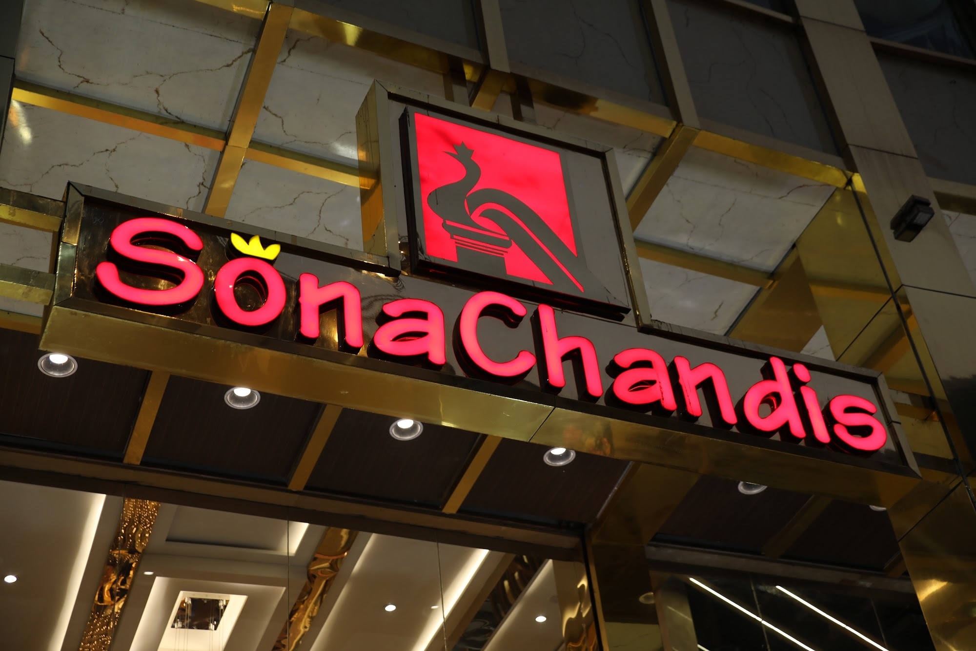 Top Gold Jewellery Showrooms in Chamanganj Best Gold Dealers Kanpur