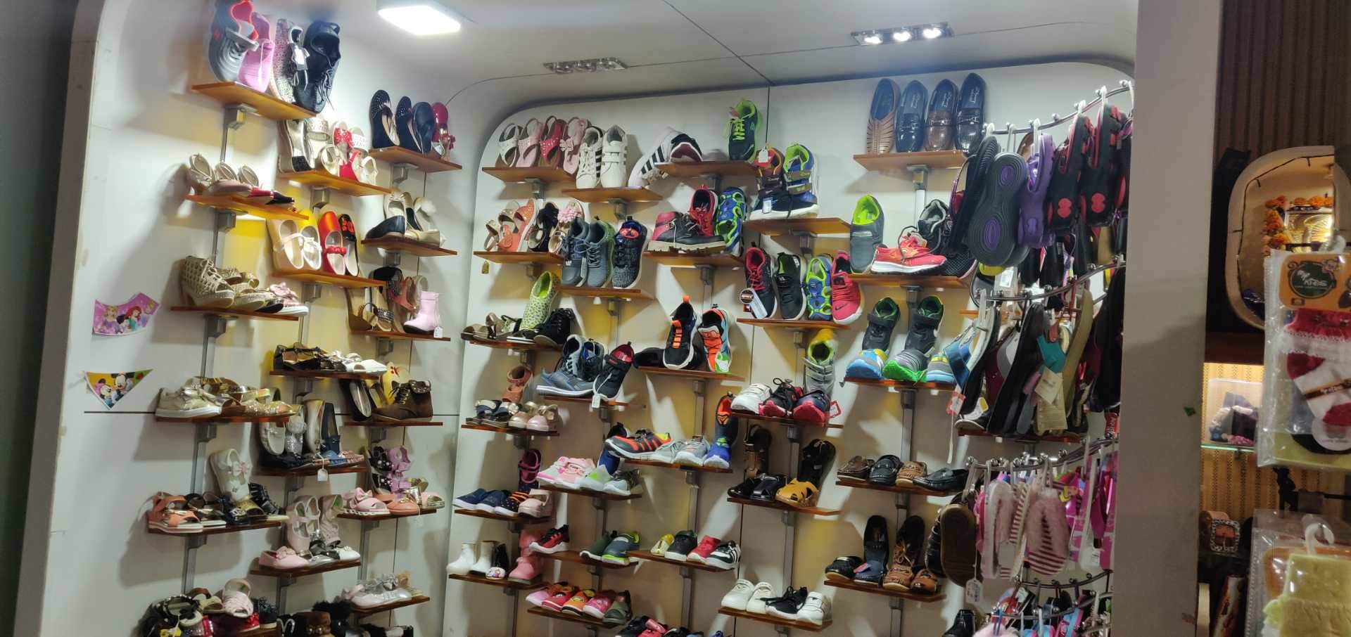 Reebok shoes showroom kolhapur Clearance