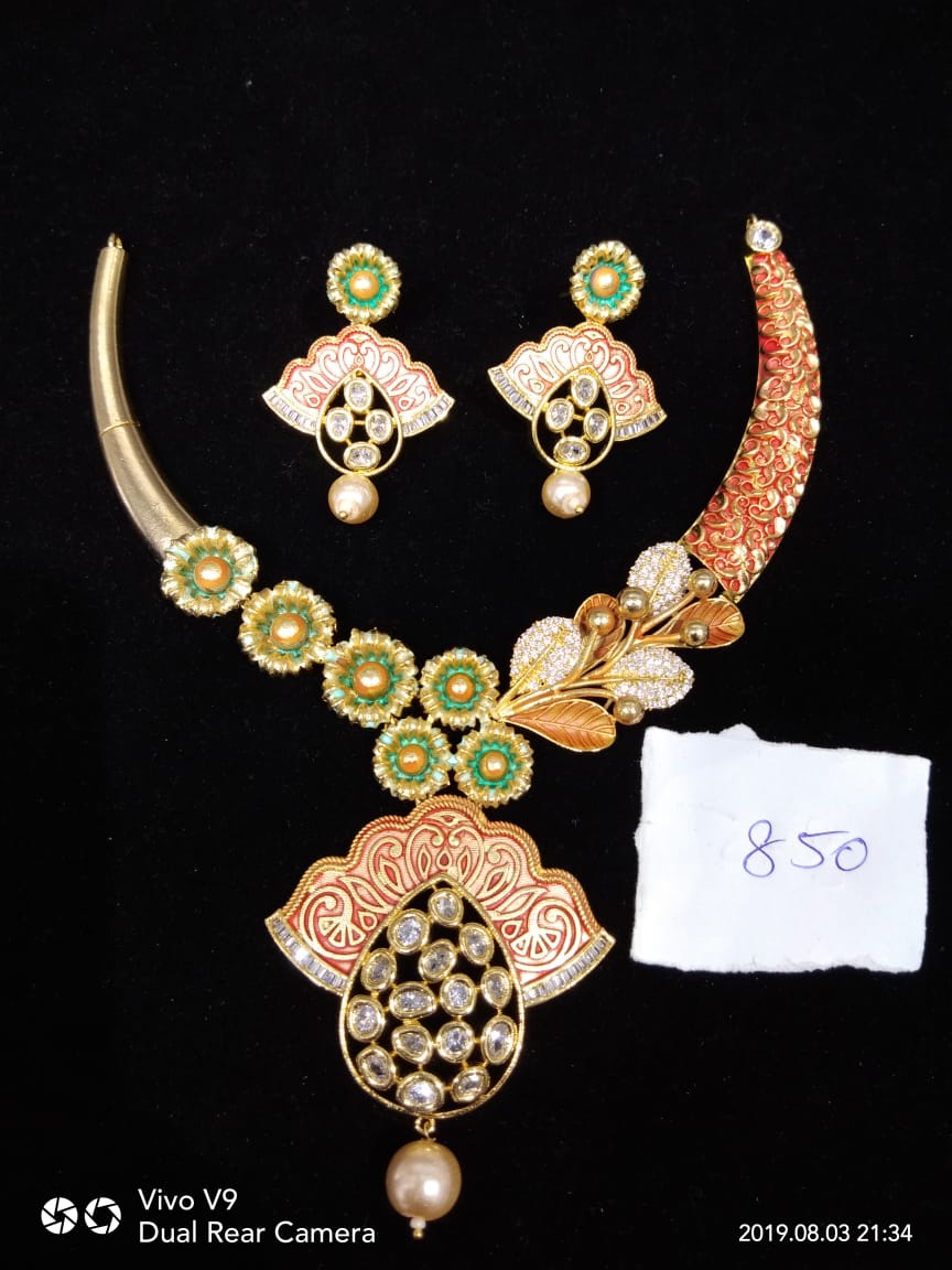 Costume Jewellery in Kolkata Elegant, Stunning Affordable