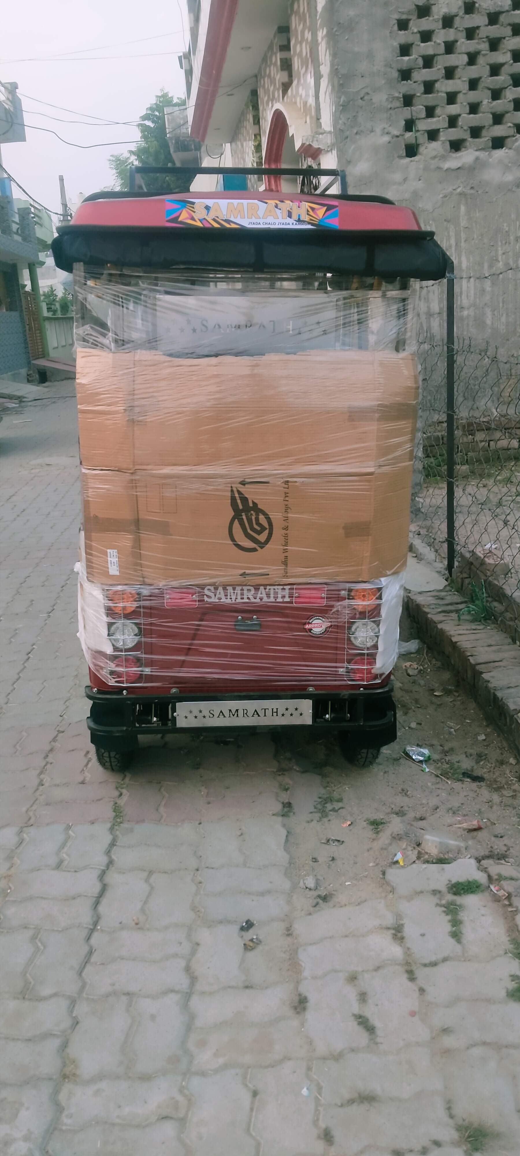 Electric Rickshaw Store Box GreenRick E-Cart Electric Cargo Rickshaw in Lucknow at best price by ...