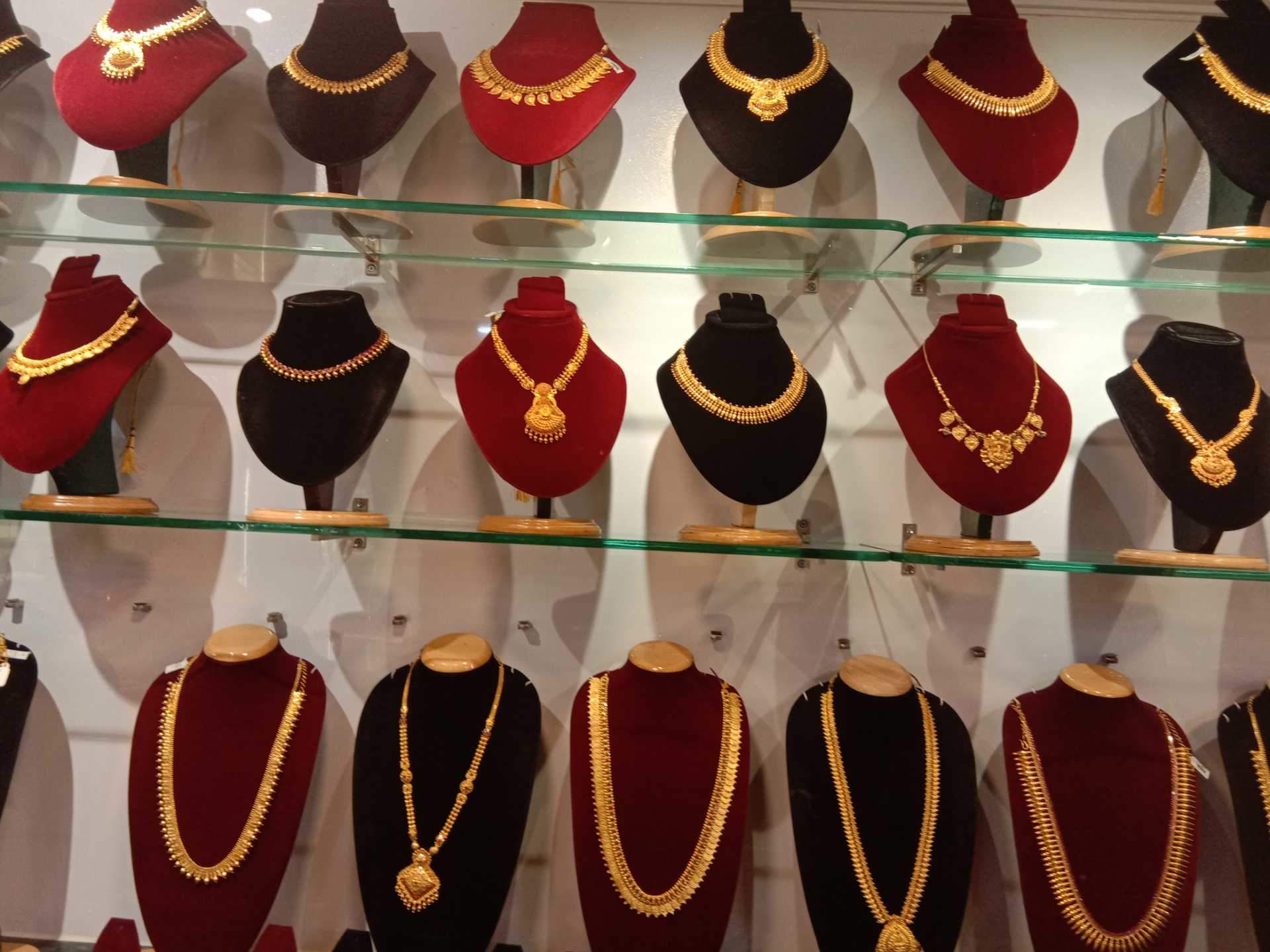 gold earrings for kid