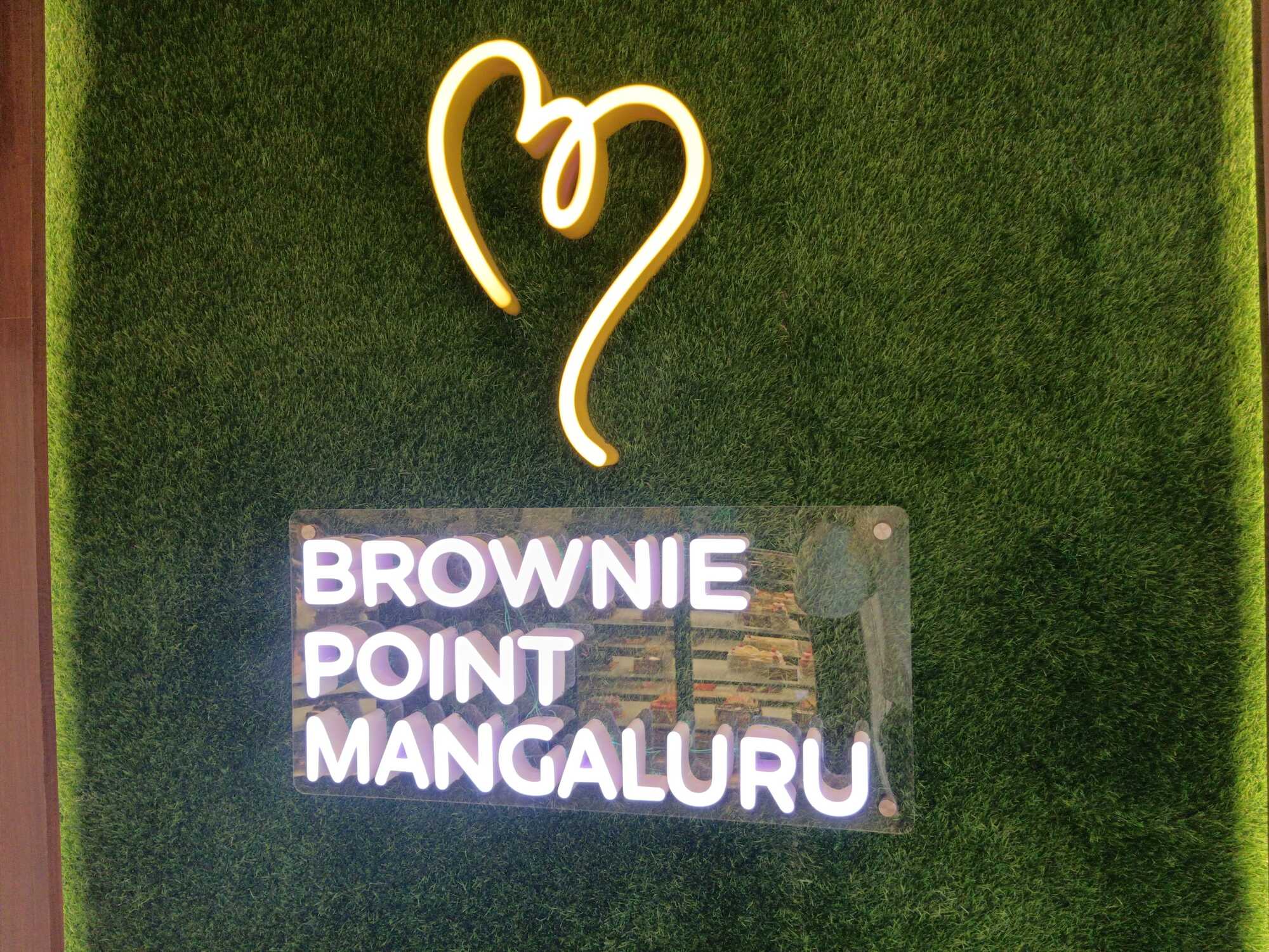 Brownie Cake Near Me, the Ultimate Treat for Any Occasion