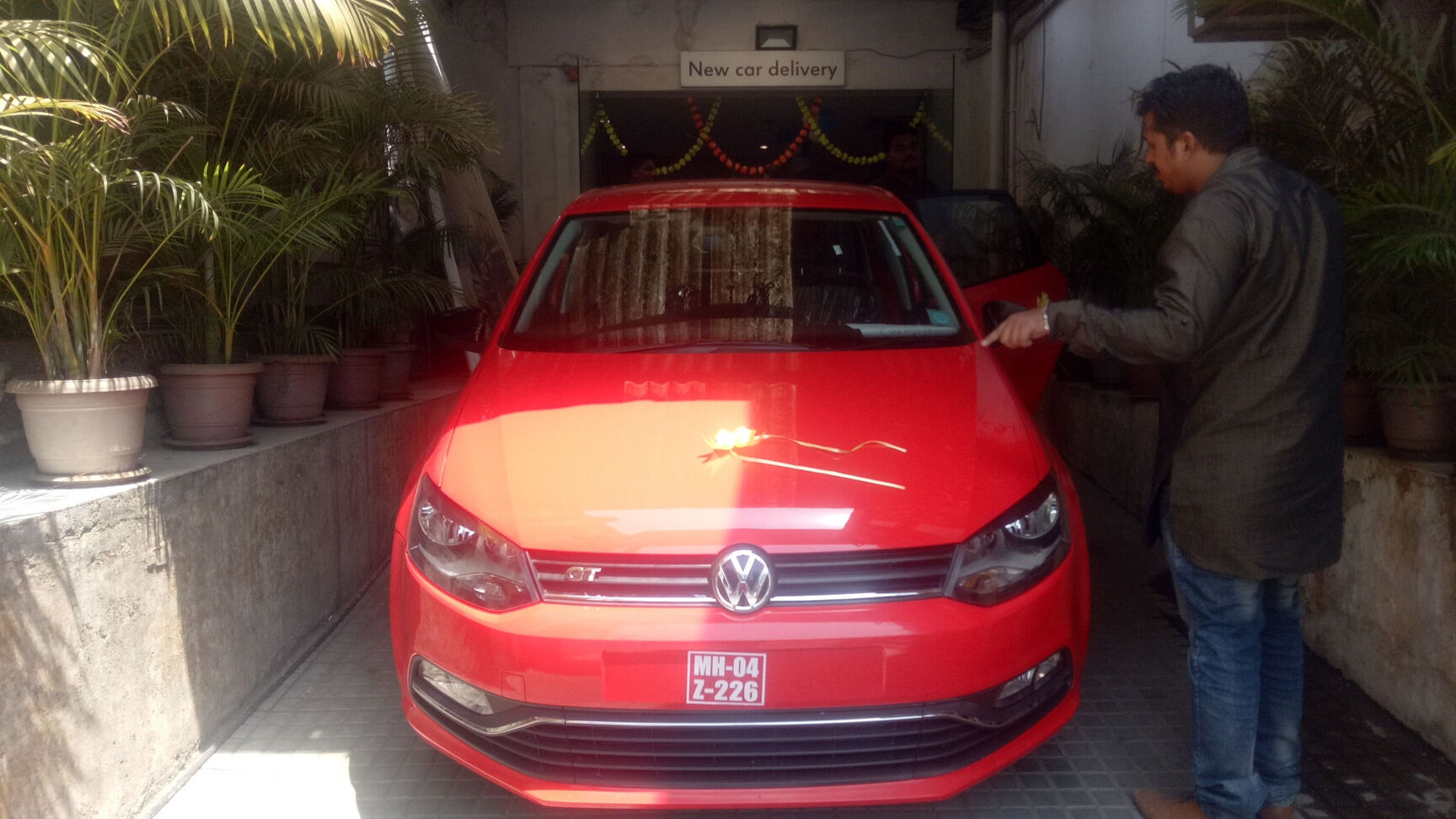 Nissan Car Dealers Mumbai