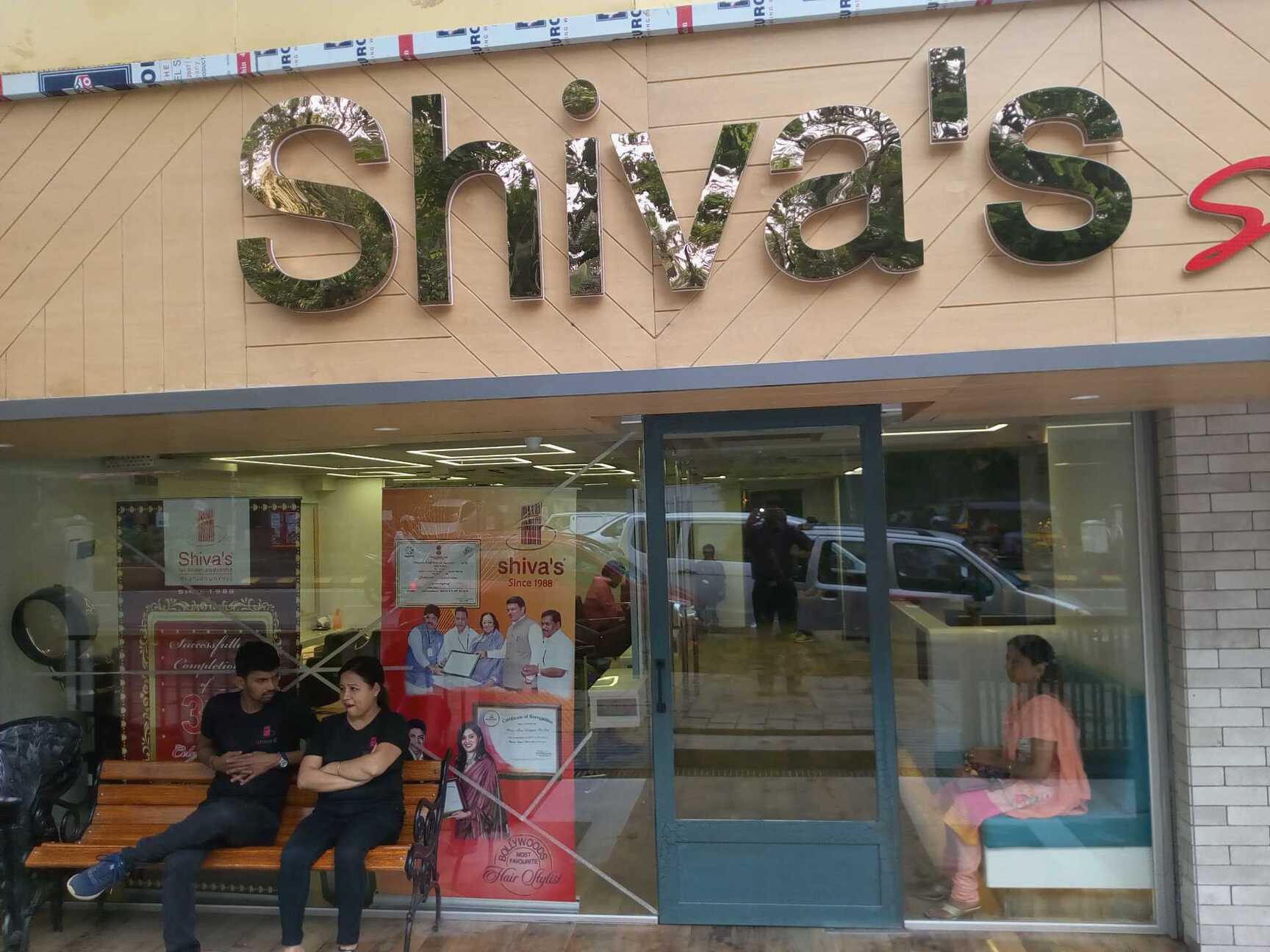 Shivas Signature Salon Opposite Millionaire Showroom Juhu, Mumbai