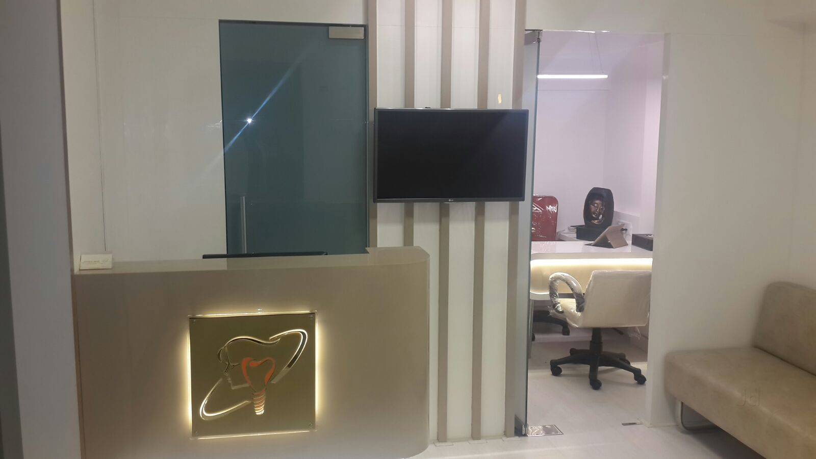  Dentists Bandra West, Mumbai