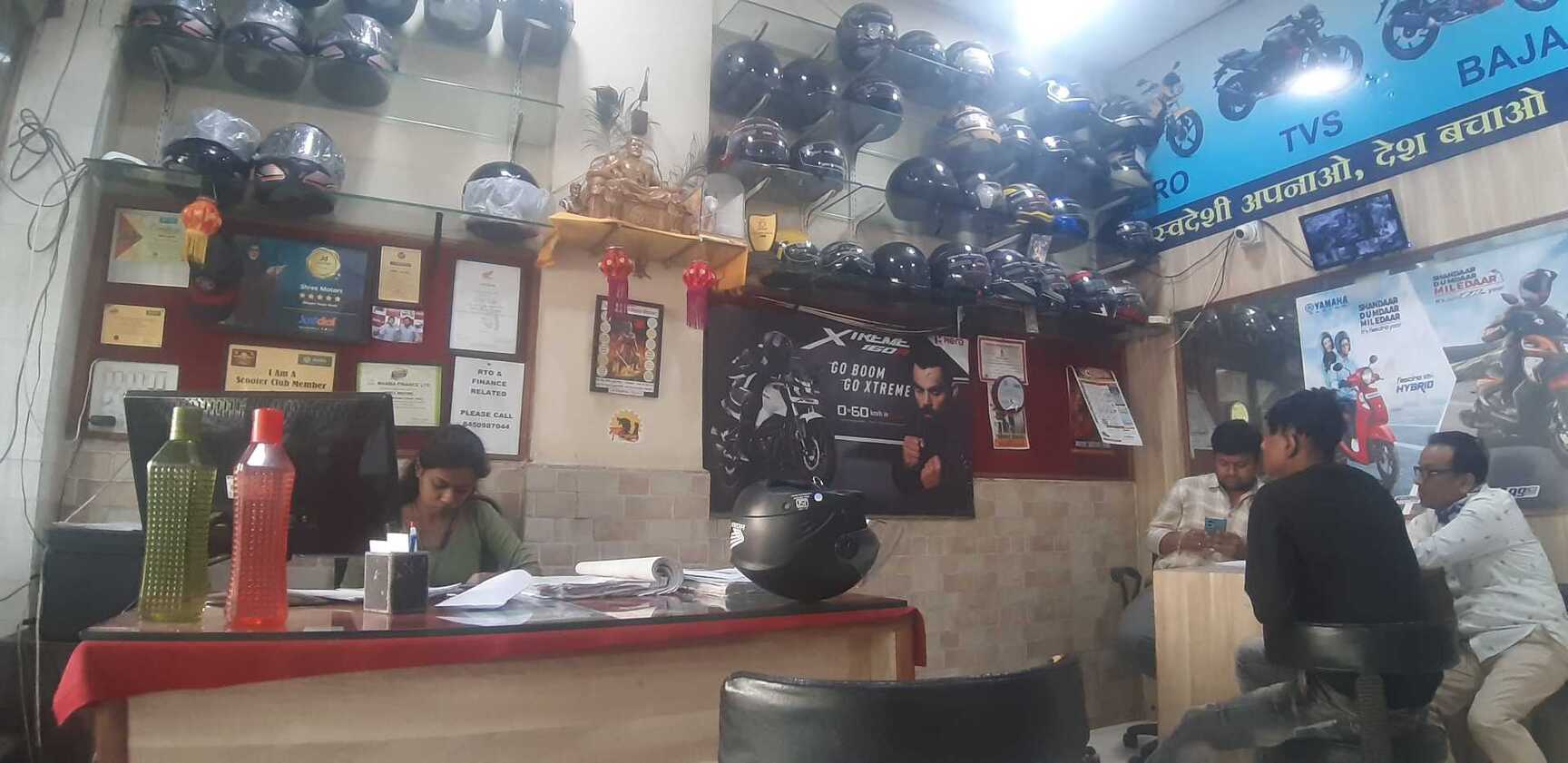 Top Two Wheeler Dealers in Thane West, Mumbai Best Motorcycle