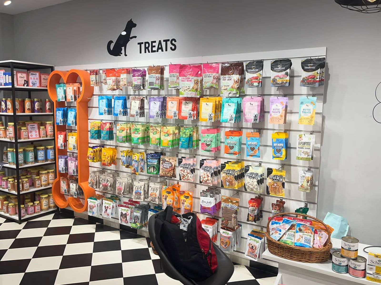 Find list of Heads Up For Tails in Daman near me Justdial