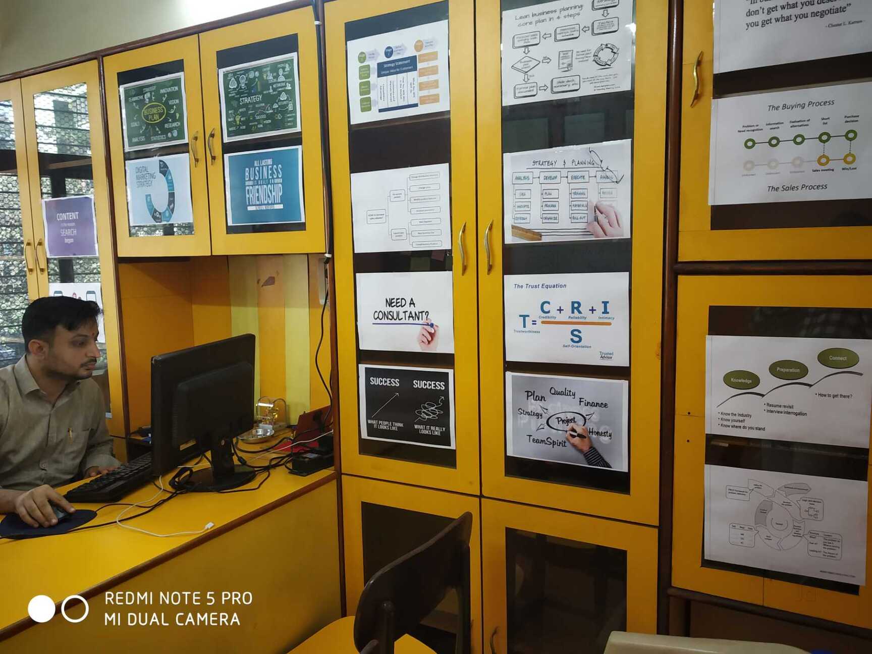 Catalogue Coutloot in Andheri East , Mumbai Justdial