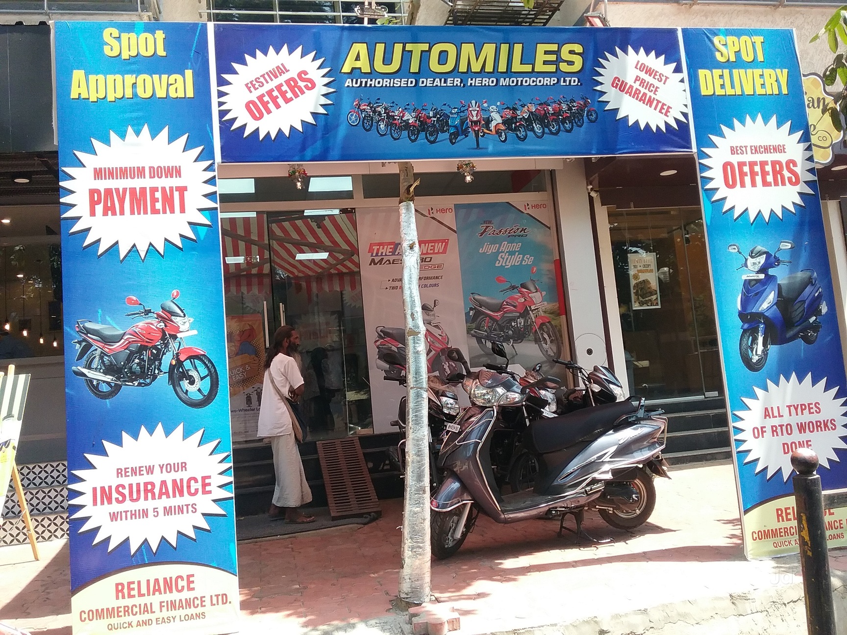 hero showroom in andheri east