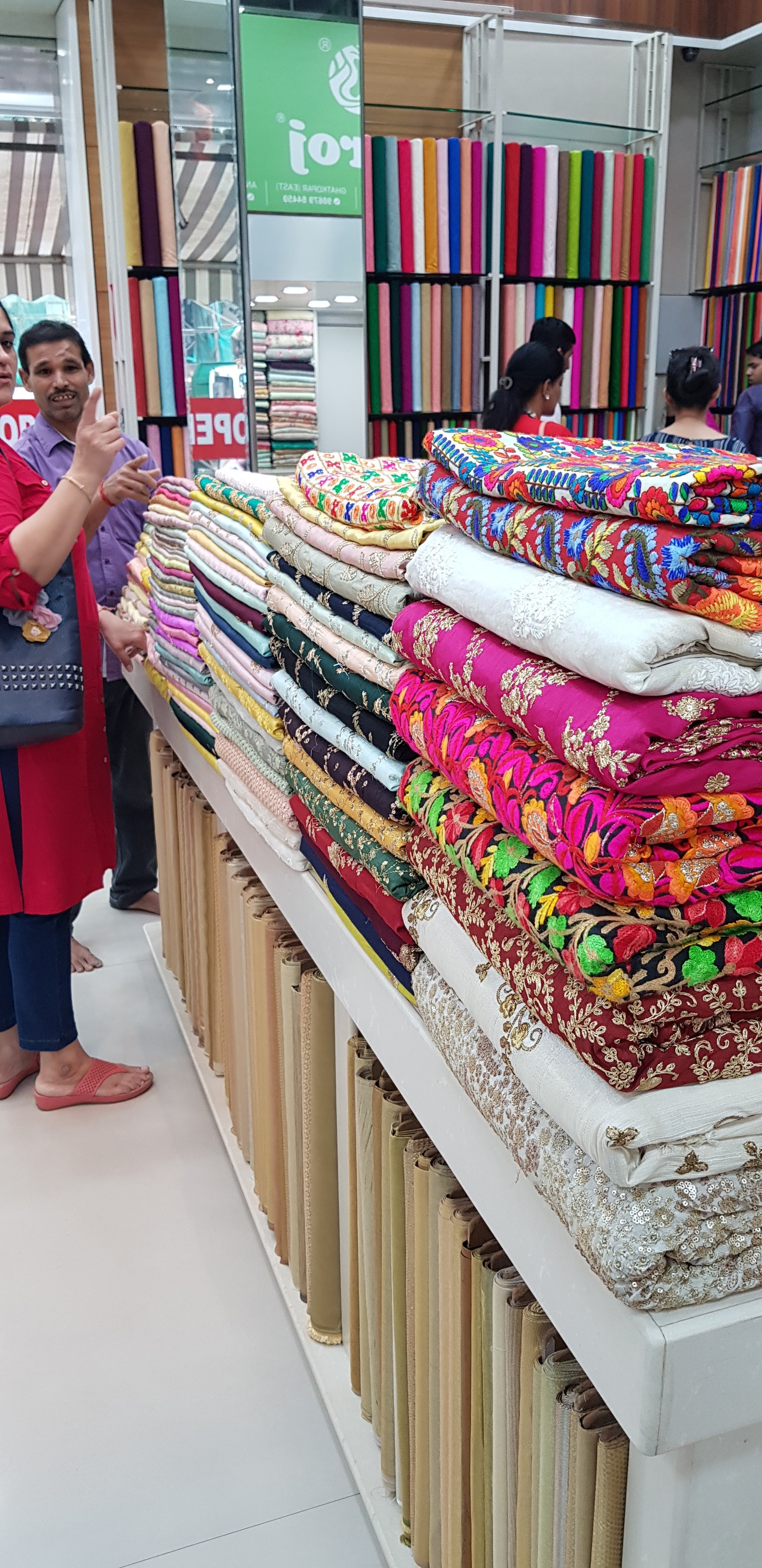 Catalogue Sweta Fabrics in Amrut Nagarghatkopar West , Mumbai Justdial