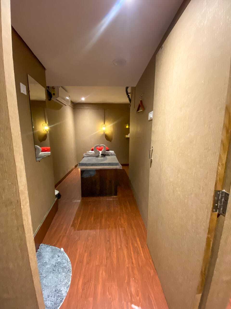 Top Foot Massage Centres in Juhu Best Foot Spas Mumbai near me Justdial