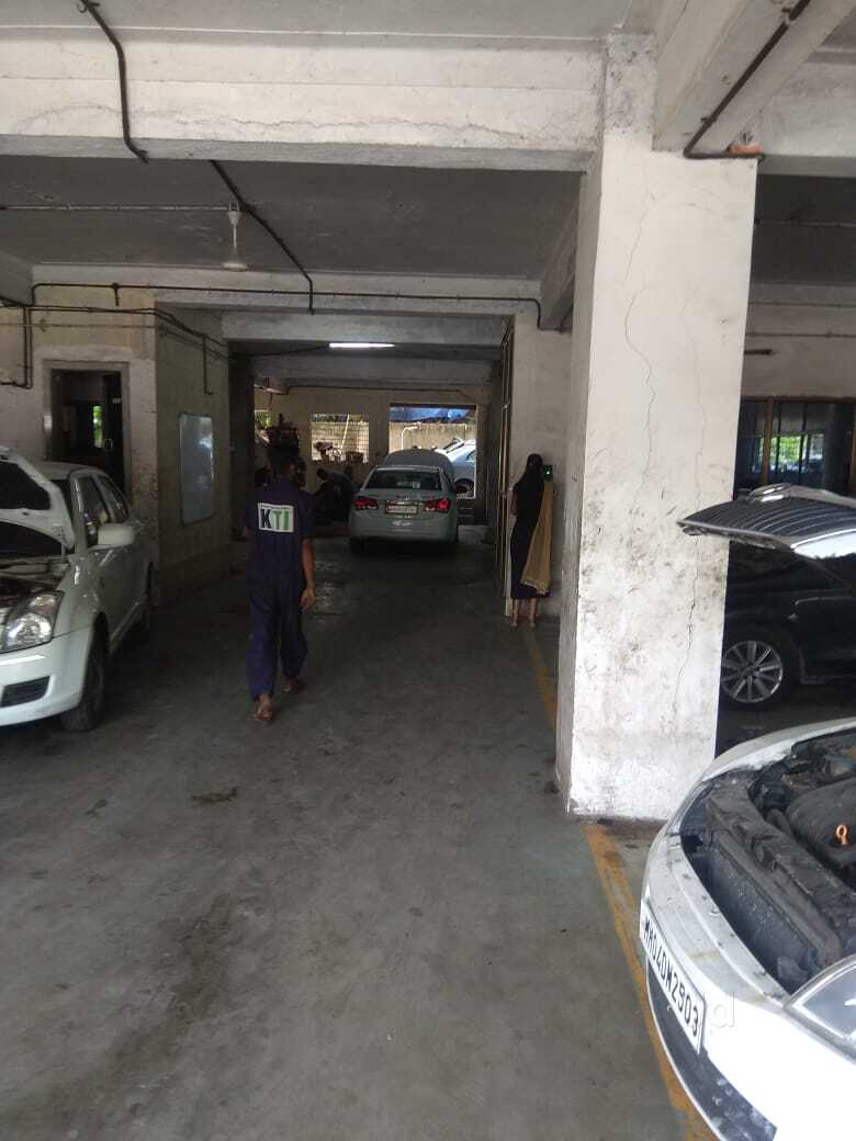 Automotive Car Care Photos, Kurla West, mumbai Pictures & Images