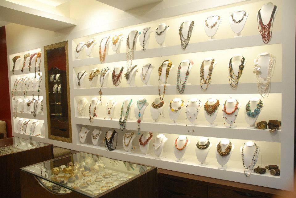 Shrinath Art Jewellery Bandra West Jewellery Showrooms In Mumbai Justdial The setting for cooroy country cottages is quite beautiful and as we had friends in the area the location was quite close to them. shrinath art jewellery bandra west