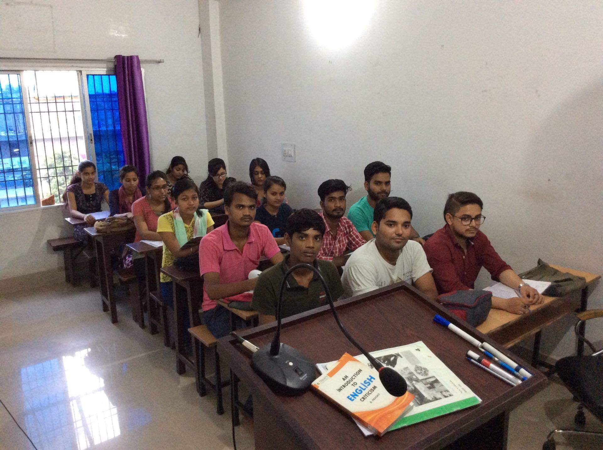 Language Classes For English Conversation in Mahanth Maniari ...