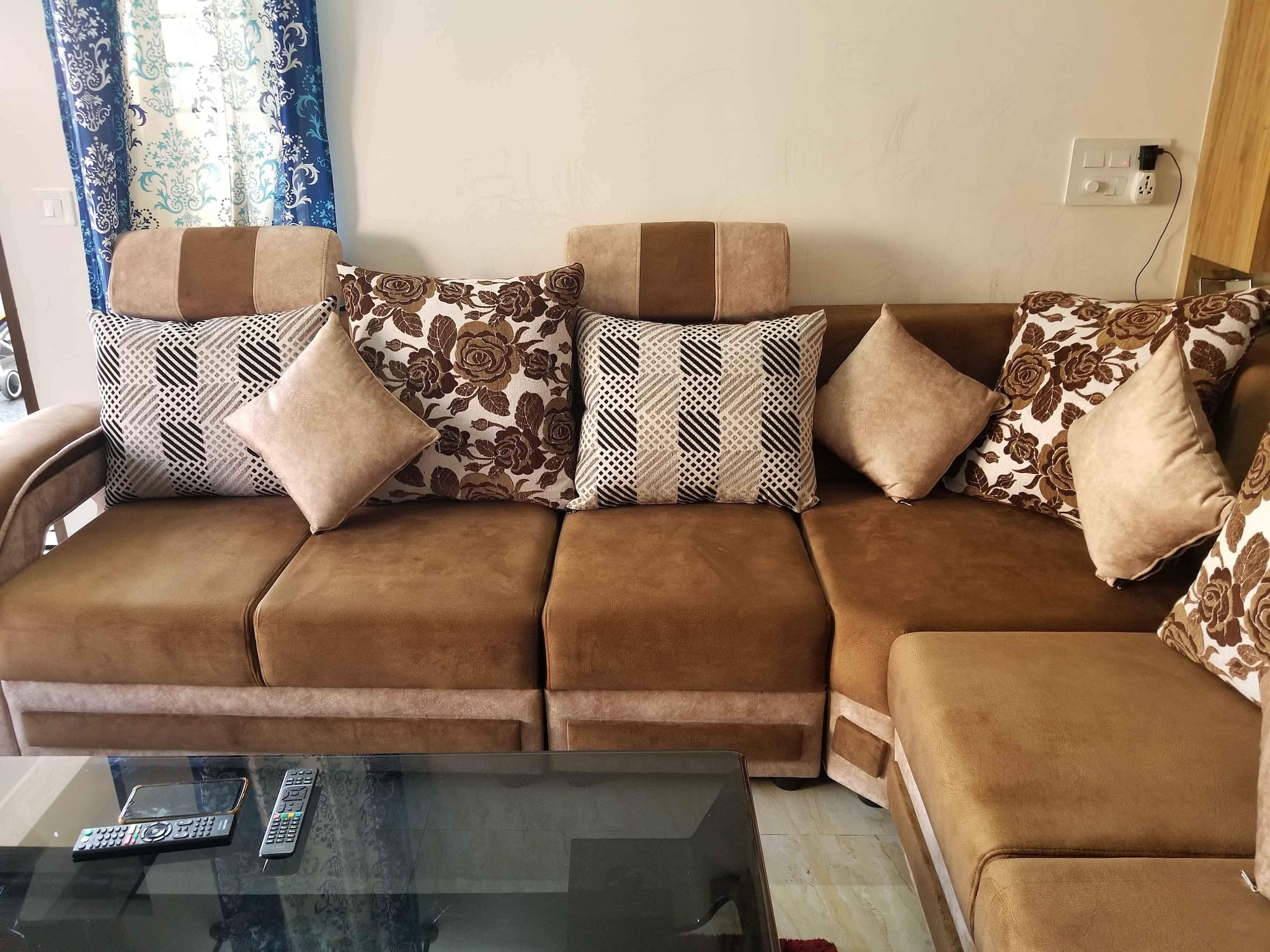 3+1+1 Sofa in Mysore at ₹ 21,004 ₹ 23,097 Set by Evergreen