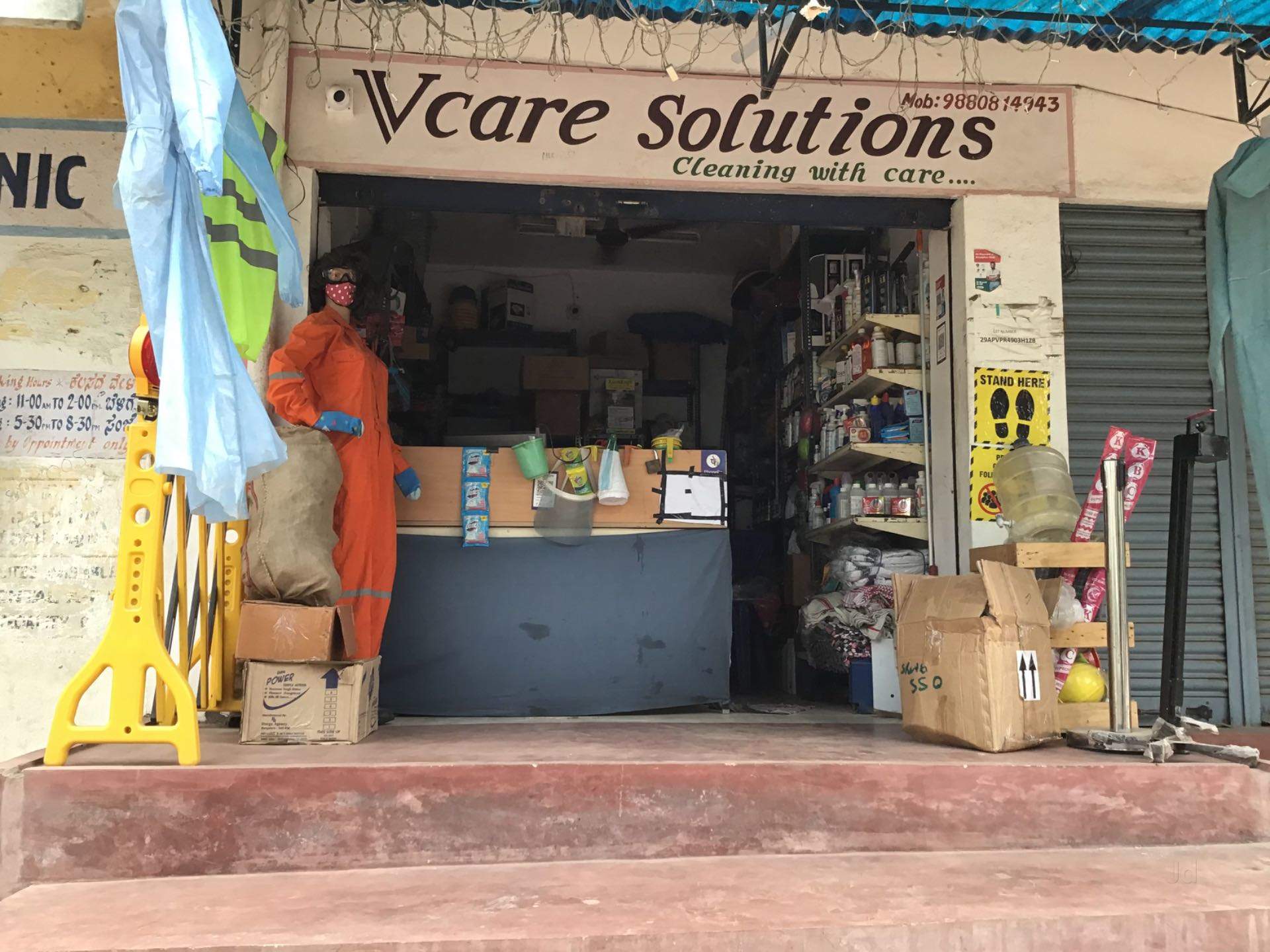 Silver Shoe Cover Dispenser Price Starting From Rs 4,000/Pc Find