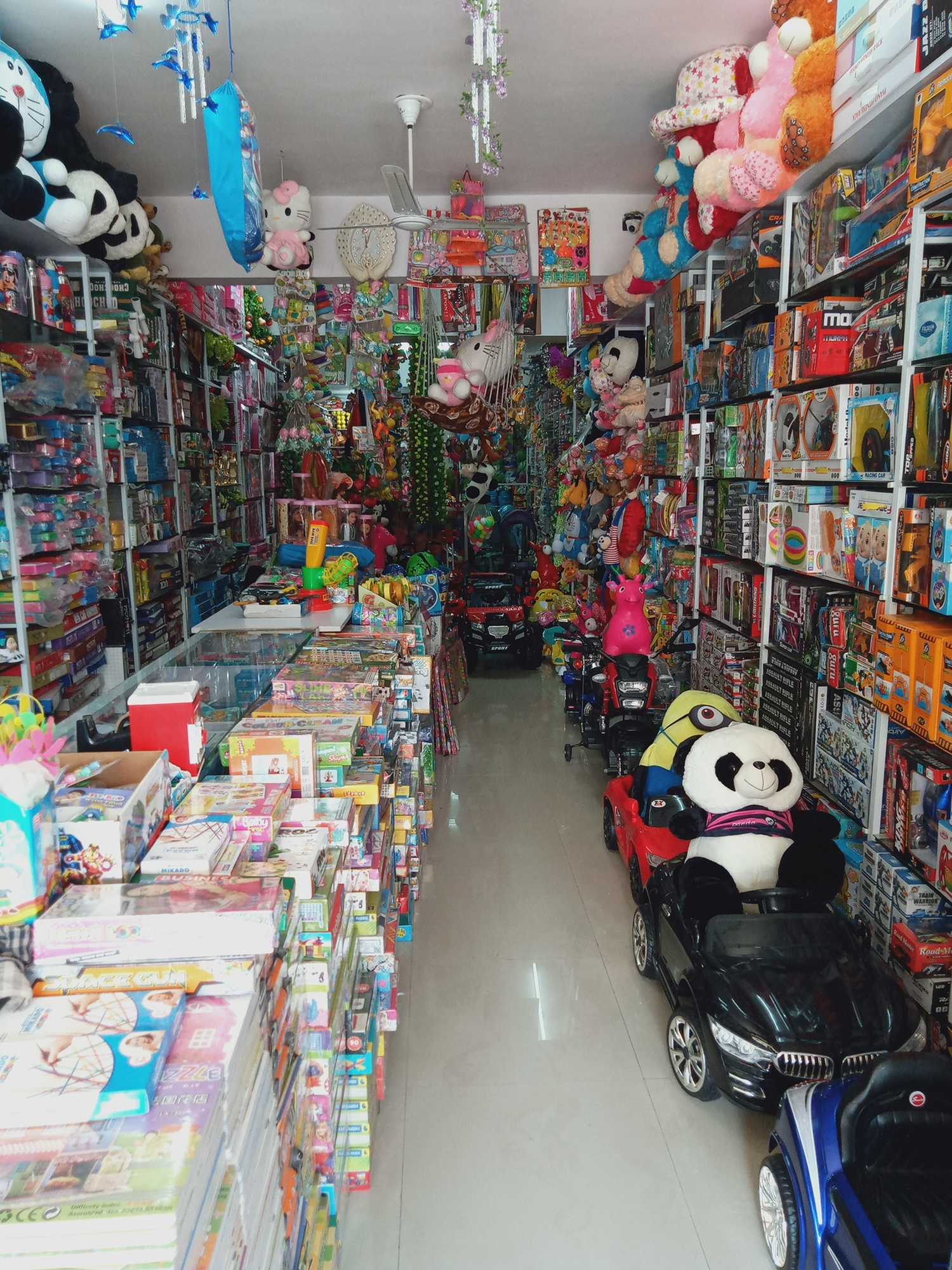 gift toys shop near me