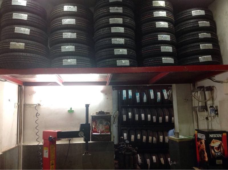 215/45/R17 4本セット MICHELIN 235/60 R18 107V Car Tyre - MICHELIN 235/60R18 107V Kaar