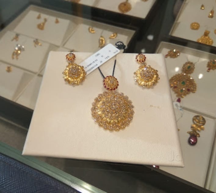 Tanishq on sale sector 17