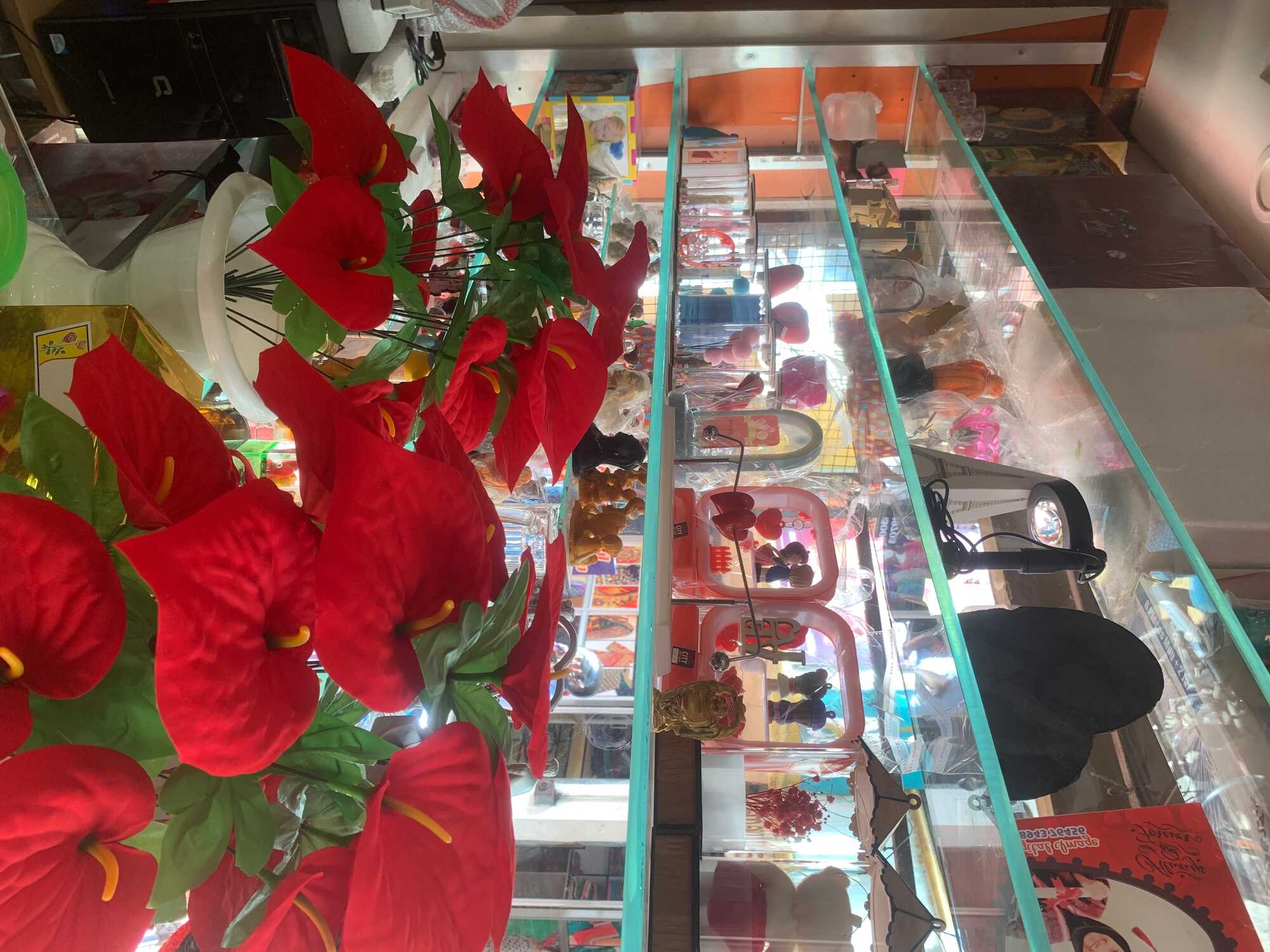 Affordable Souvenir Shops Near Metg Ar Caption - o8qv9wx
