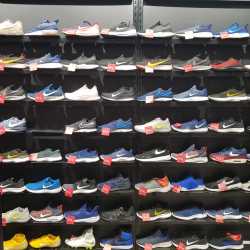 nike factory outlet baner