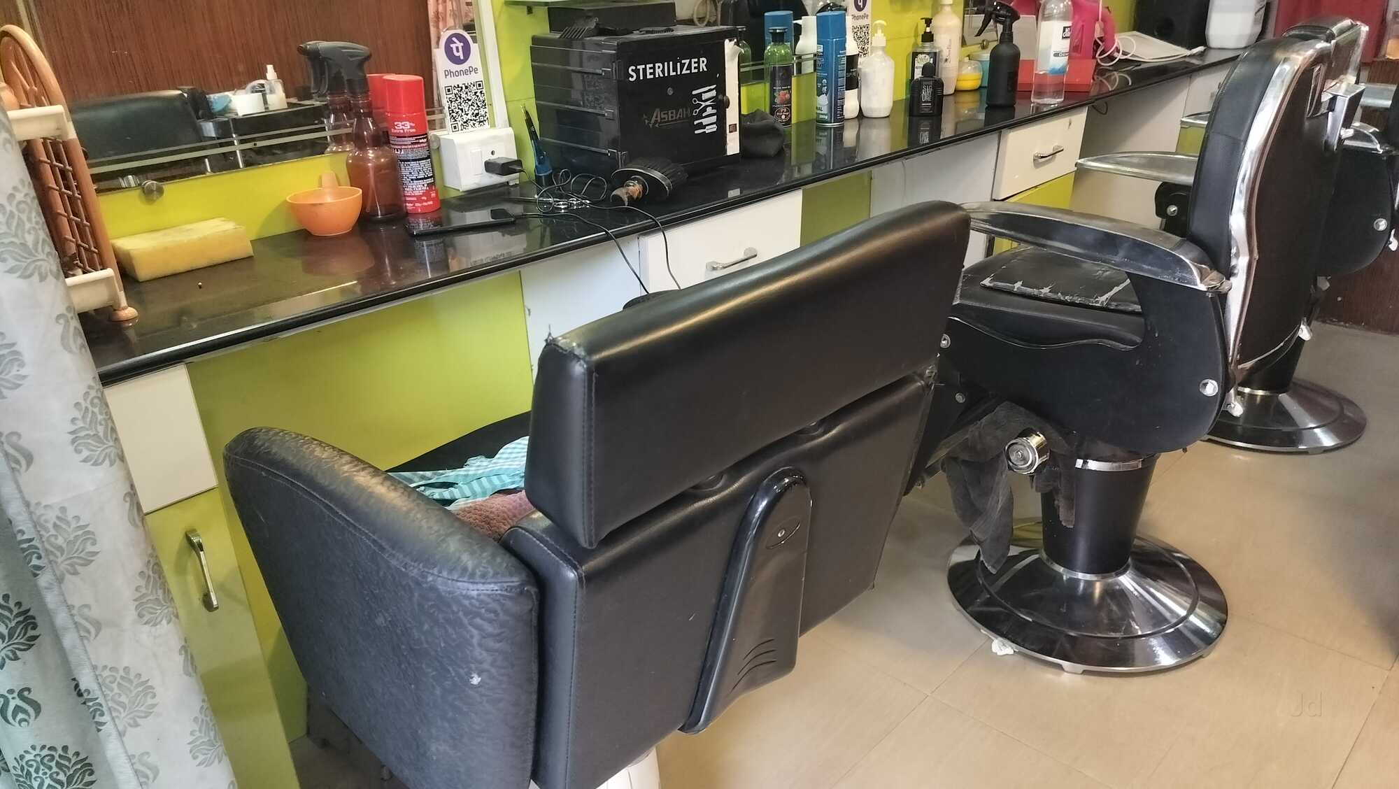 Unisex Salon Standard Barbing Salon Equipment Hair Salon Armchair