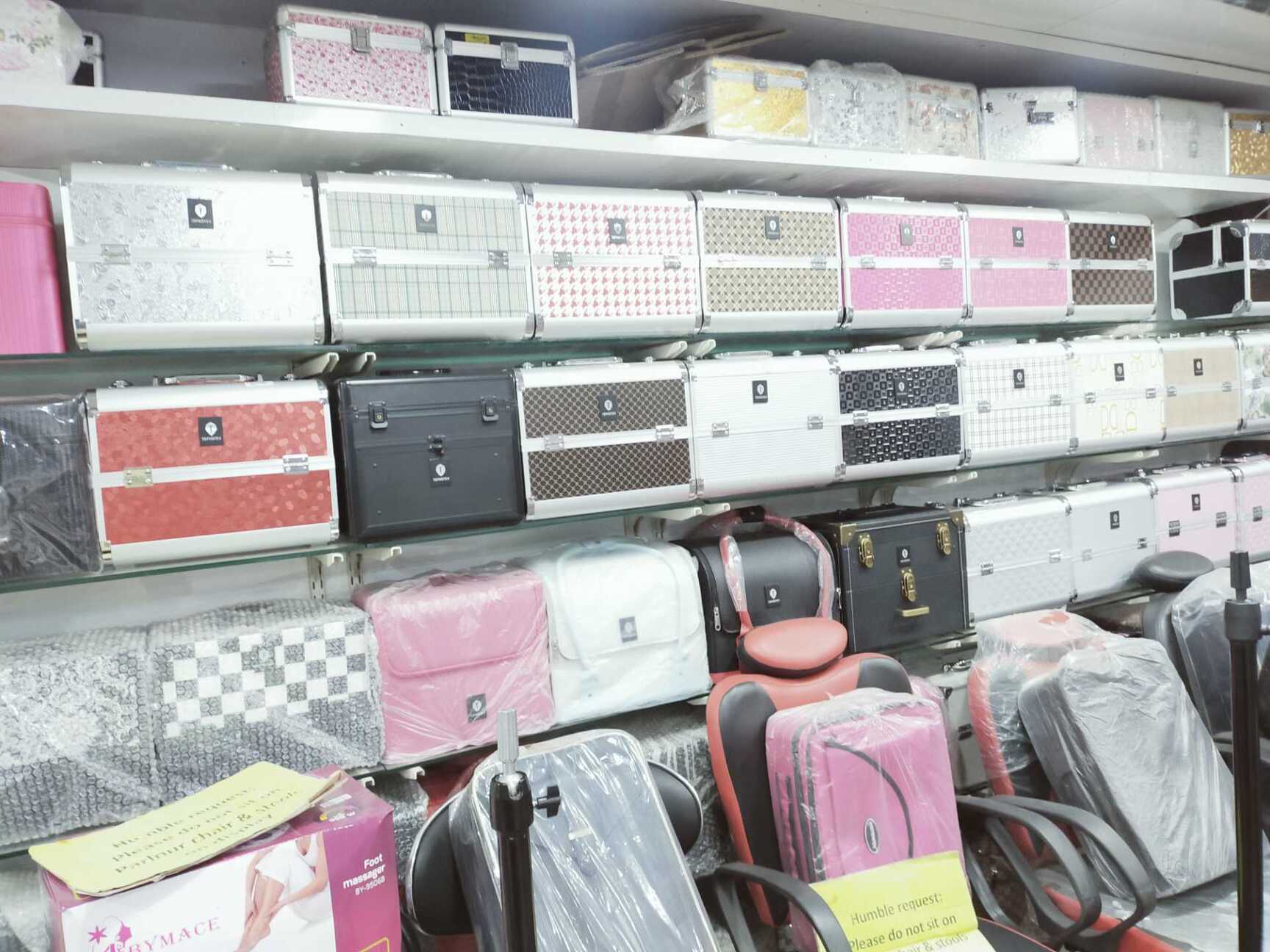 Liberty Stores Photos, Raviwar Peth, Pune Pictures & Images Gallery