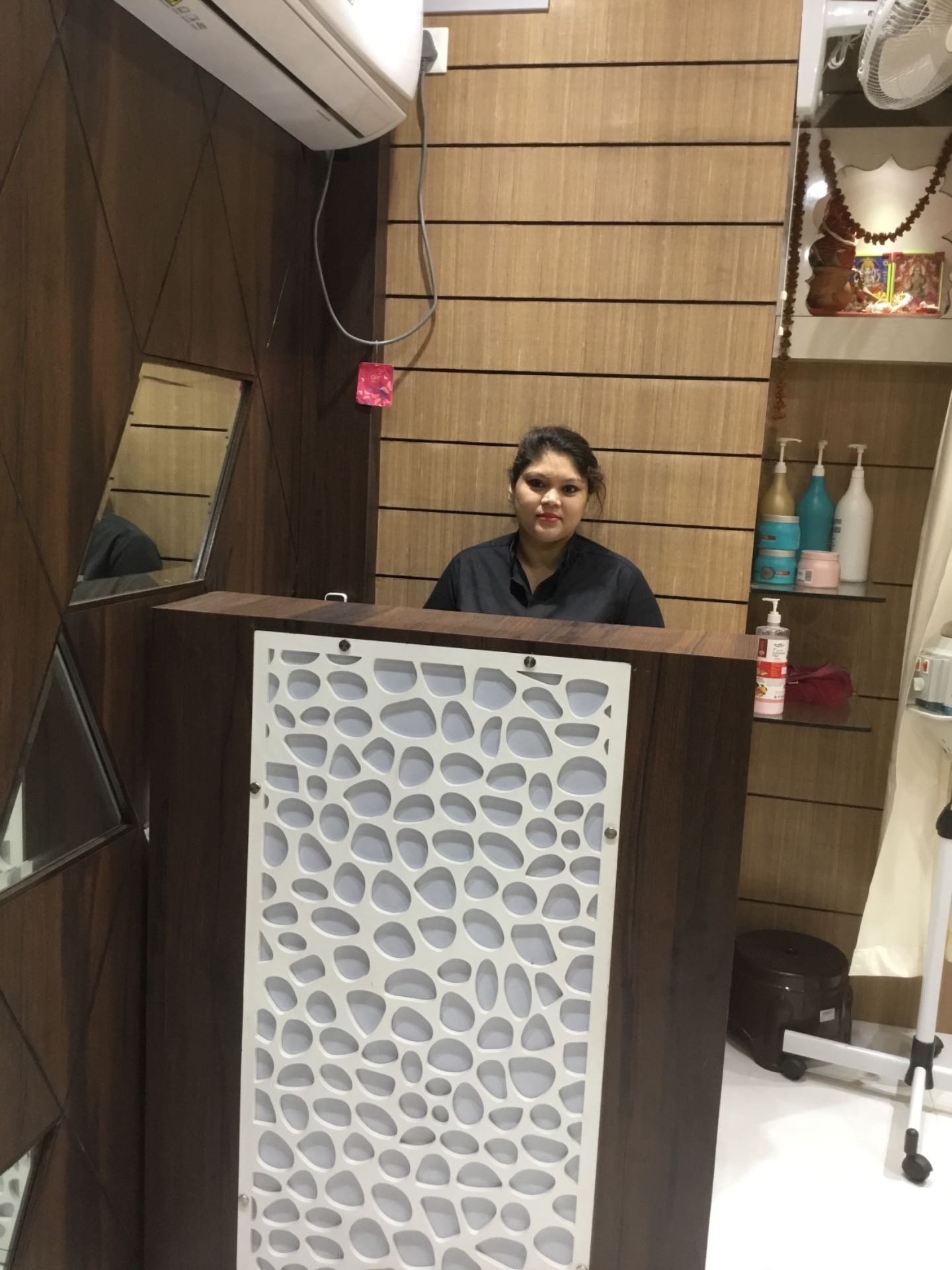 Panwar Salon Photos, Ainthapali, Sambalpur Pictures & Images Gallery