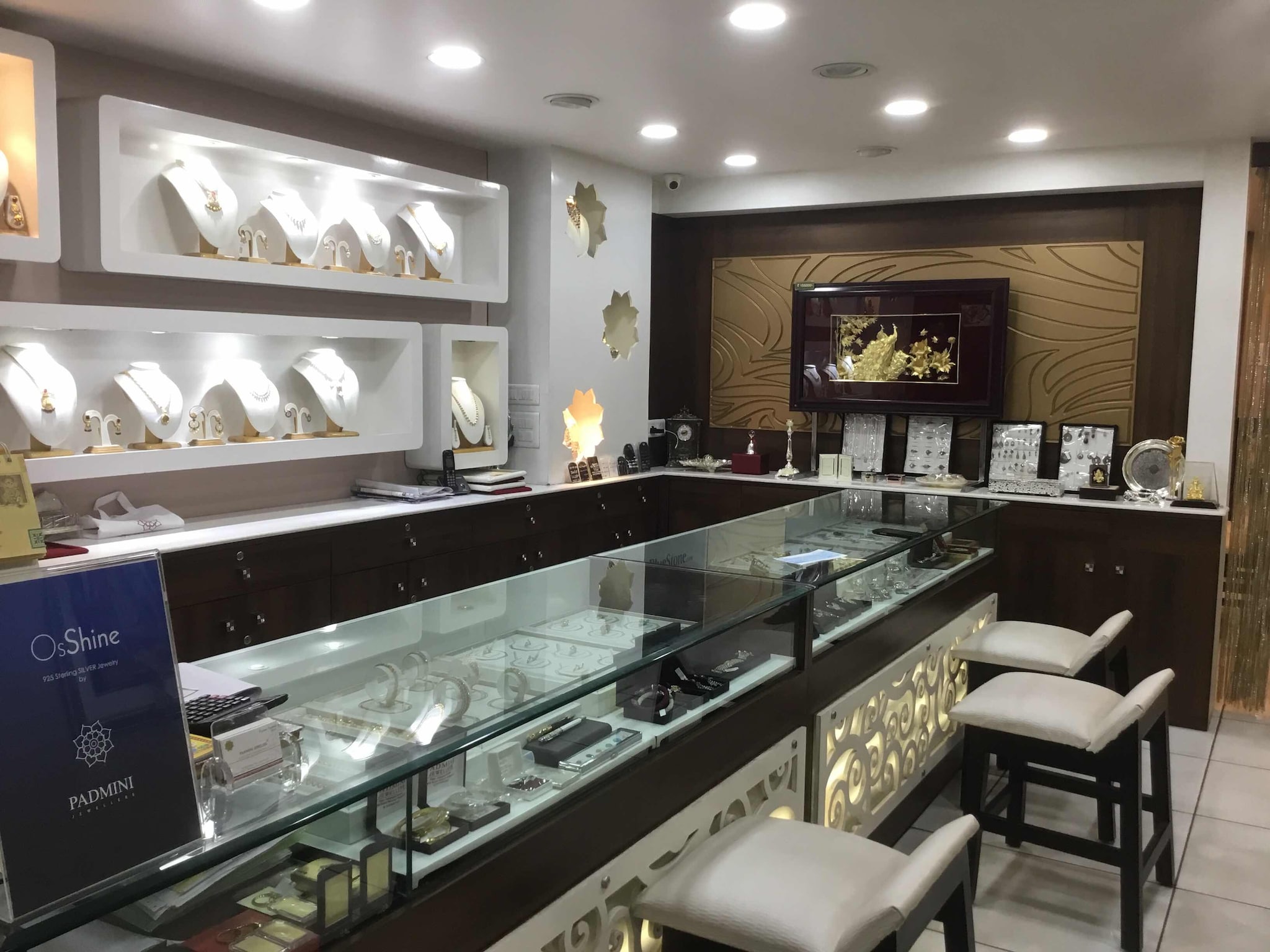 Jewellery Shop Interior Design Ideas S Interior Design Online Shop Gold Jewellery Showrooms In Siliguri Jewellery Shop Interior Design Ideas S Interior Design Online Shop Gold Jewellery Showrooms In Siliguri