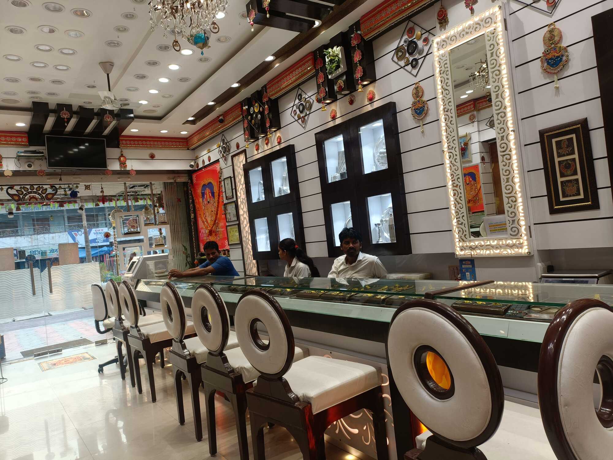 Sparkles Gold Jewellery Price Starting From Rs 40,000/Pr Find