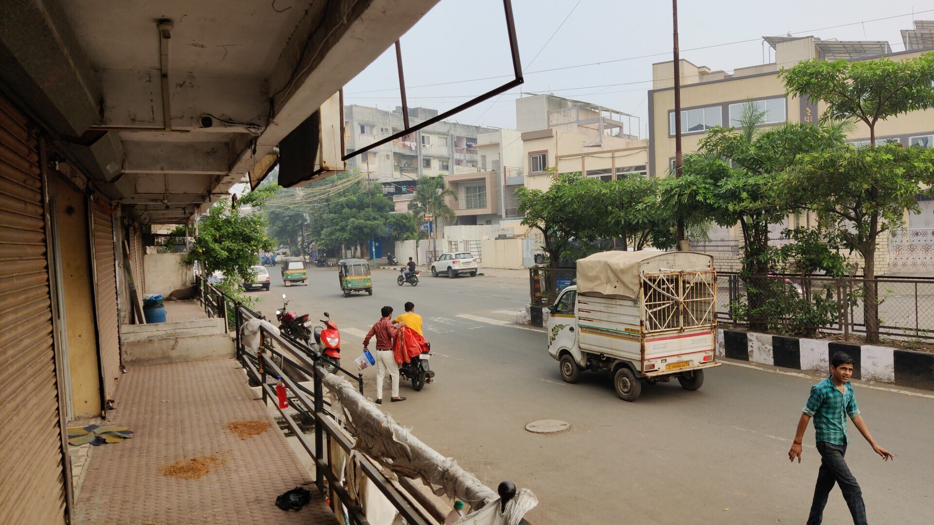 Catalogue Shriji Aluminium Section & Fiber Door in Varachha Road