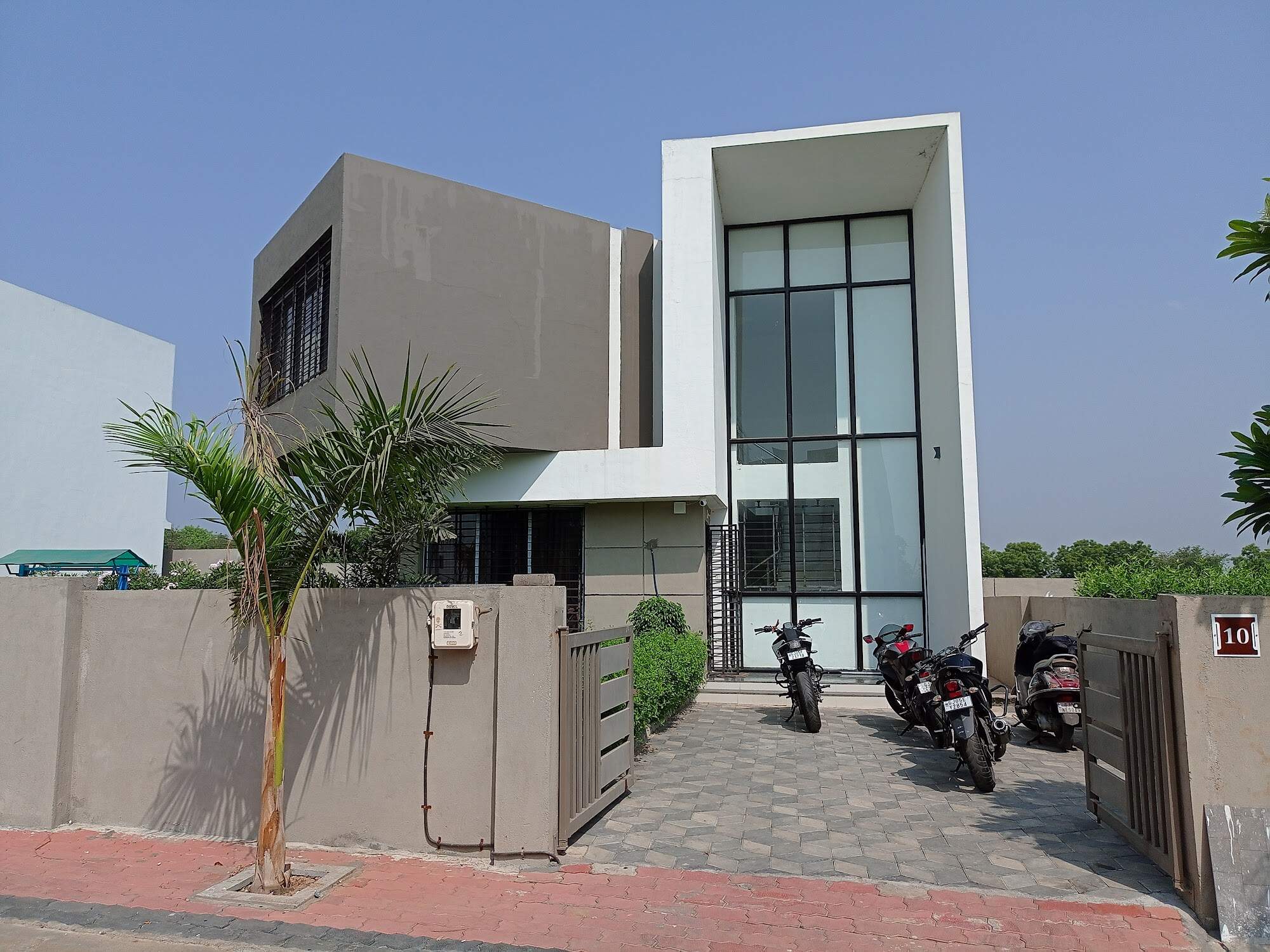 Top Bunglows On Rent near City Mall Sardar Baug, Bardoli - Best Holiday ...