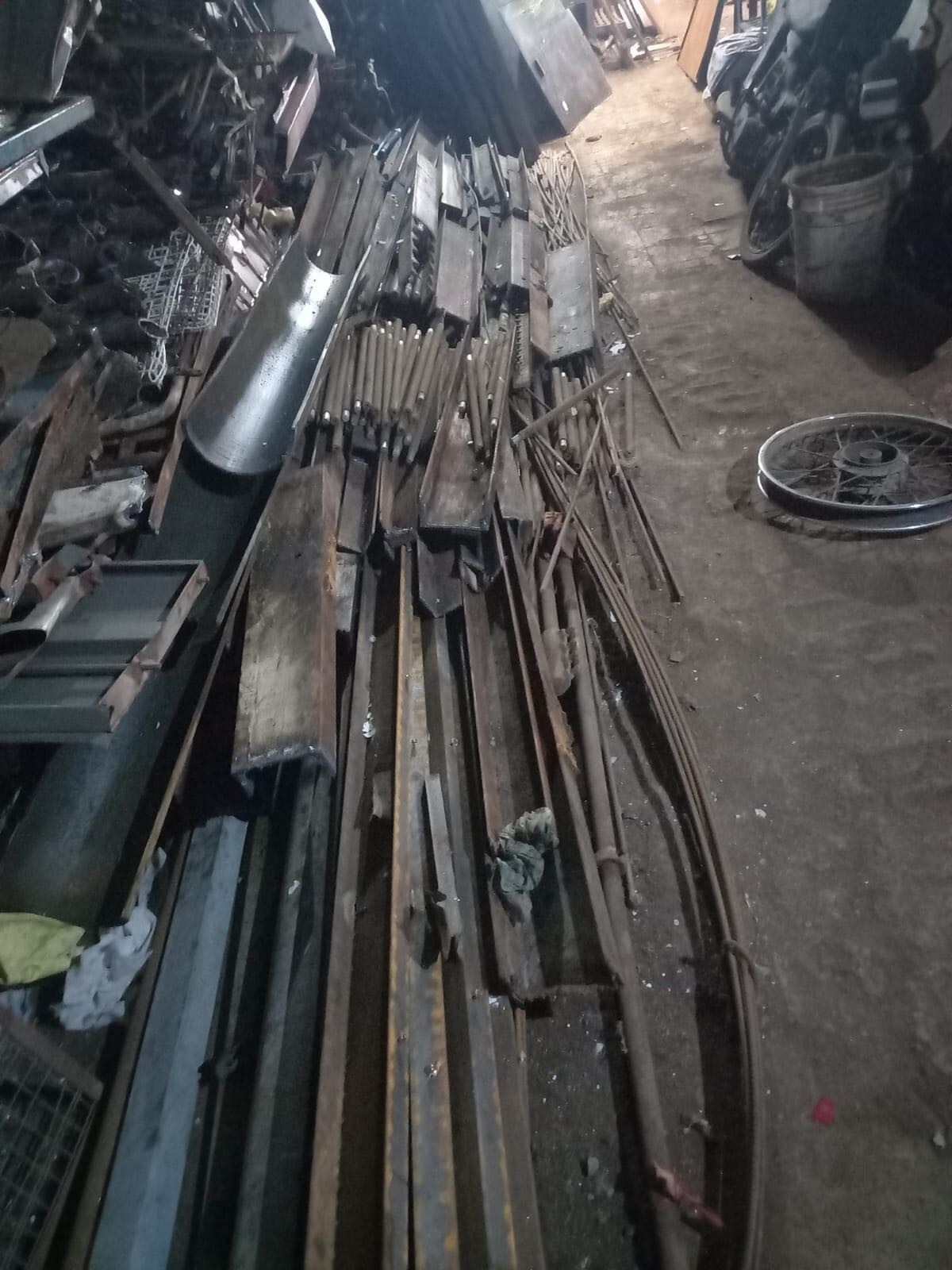 Catalogue Sahjanand Alang Scrap in Sarthana , Surat Justdial