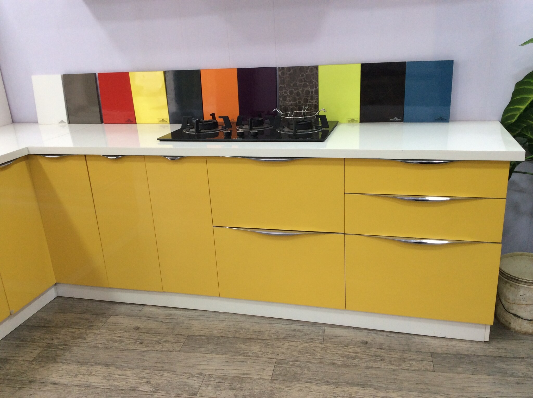 Catalogue Meera Furniture in Palav Park Society , Surat Justdial