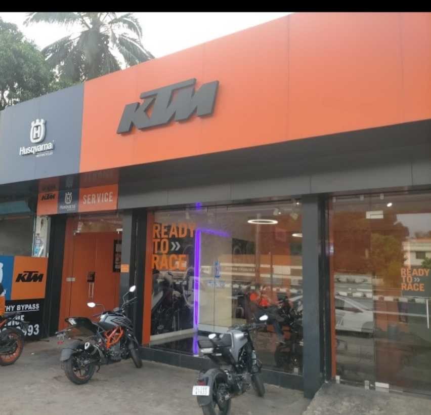 Catalogue - Ktm Thrissur in Nadathara 