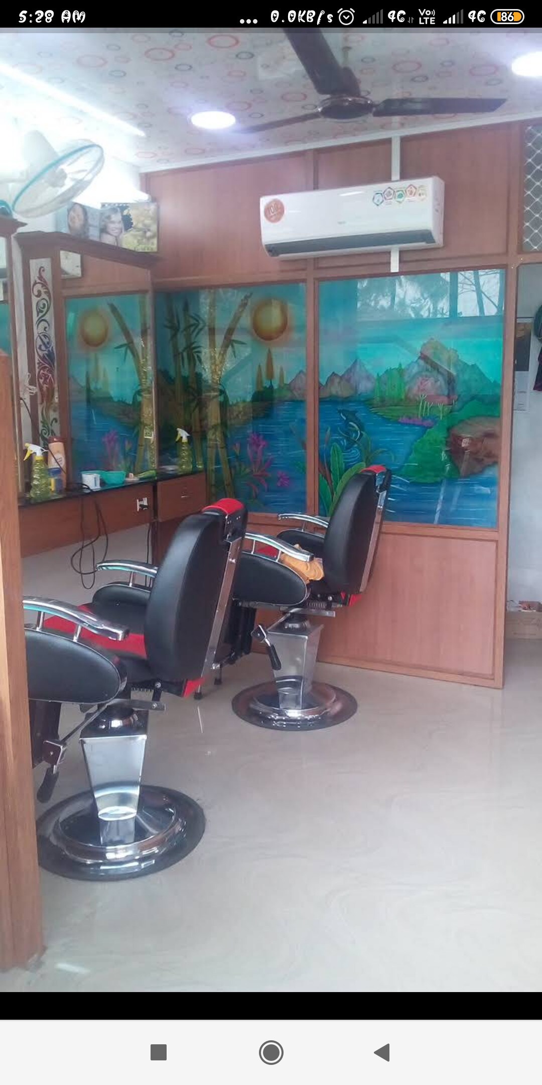 Black And White Hair Salon Irinjalakuda Salons In Thrissur