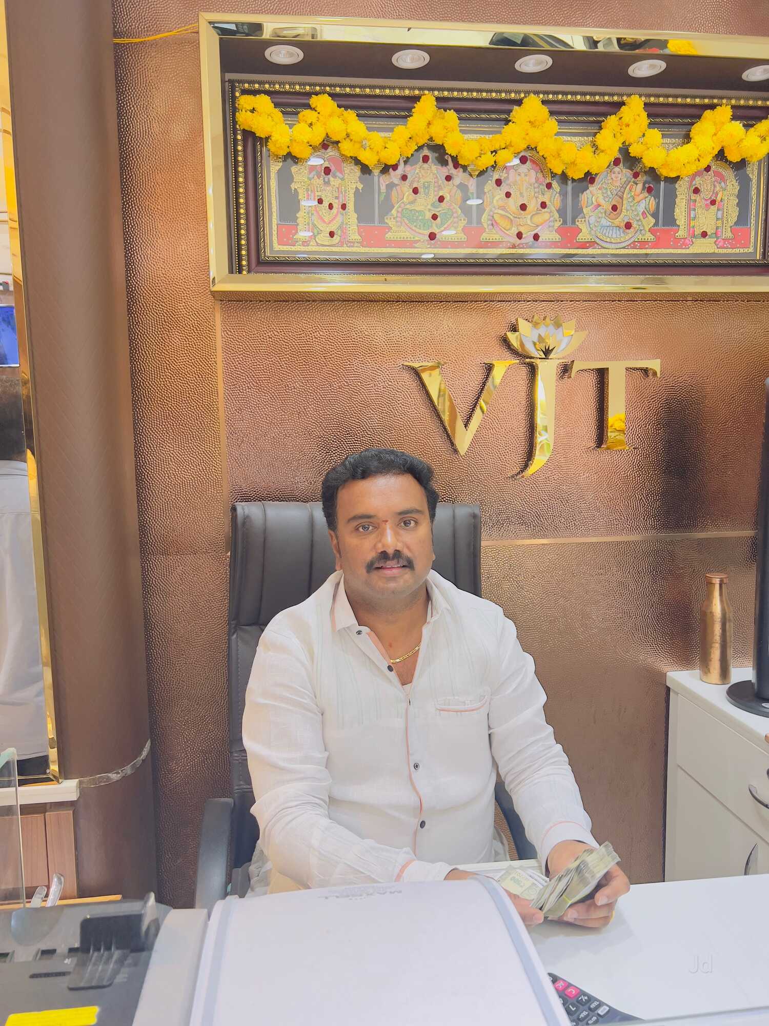 RoadWorks Lo-Pro Hero Watermelon LED Marker Light JWL1006 - View #12