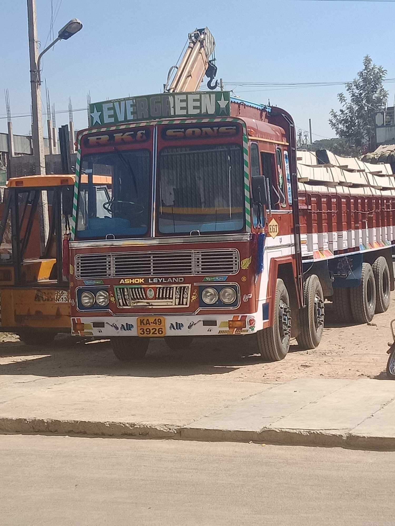Catalogue Sri Bhairaveshwara Transport in Batawadi , Tumkur Justdial