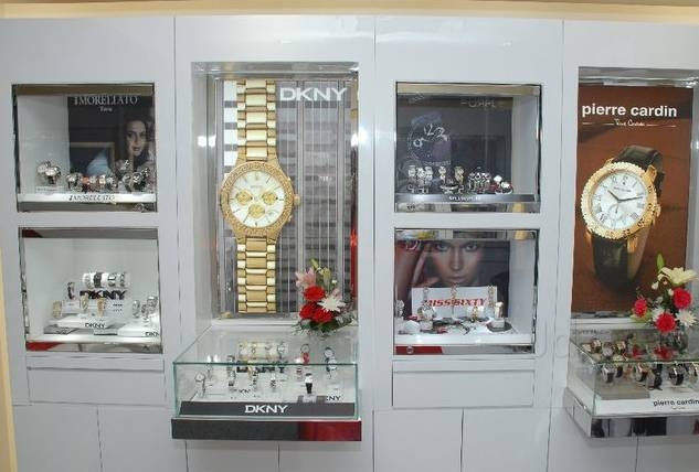 titan watch showroom