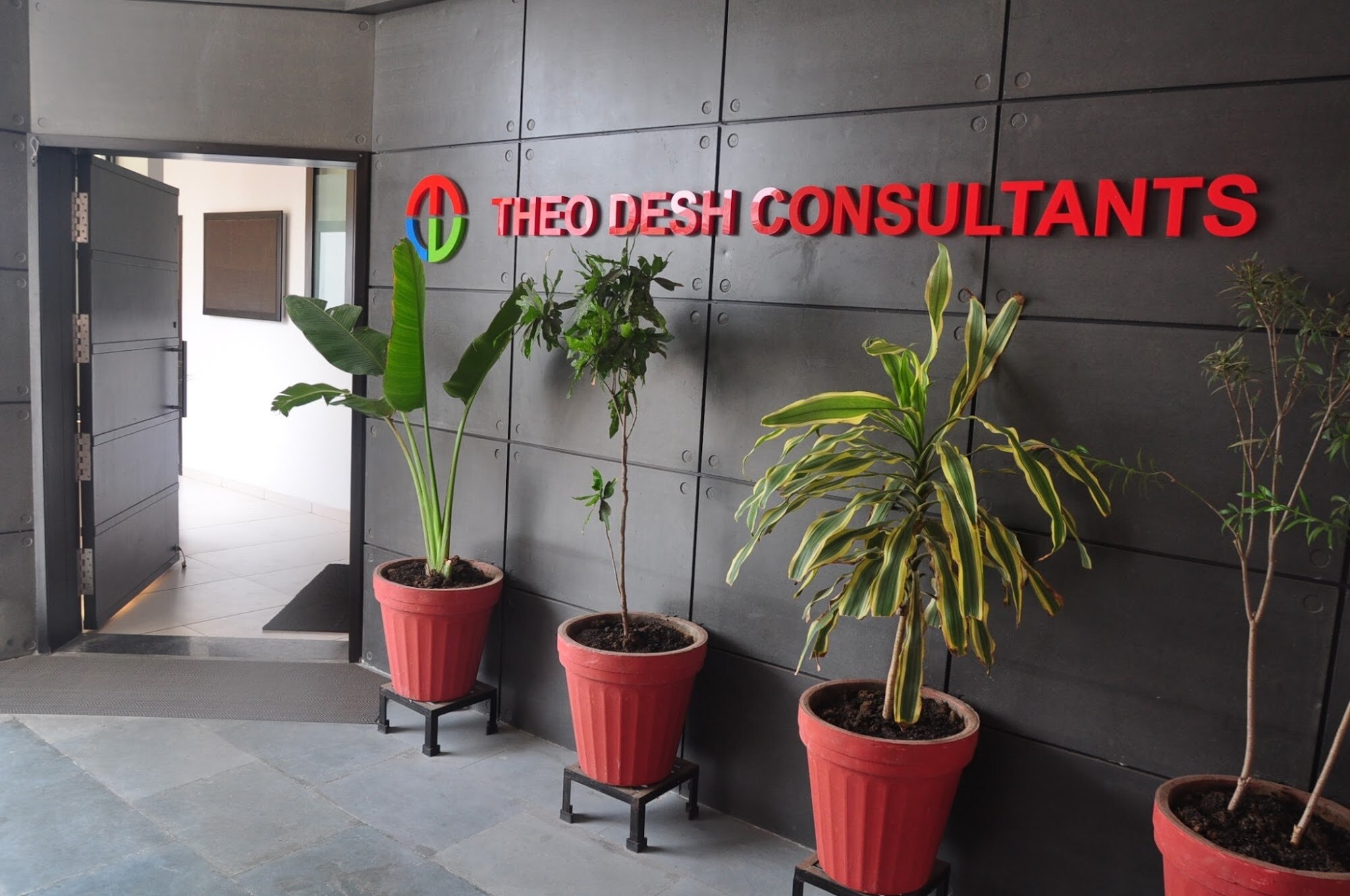 Catalogue Surveyor Indian in Vadodara HO , Vadodara Justdial