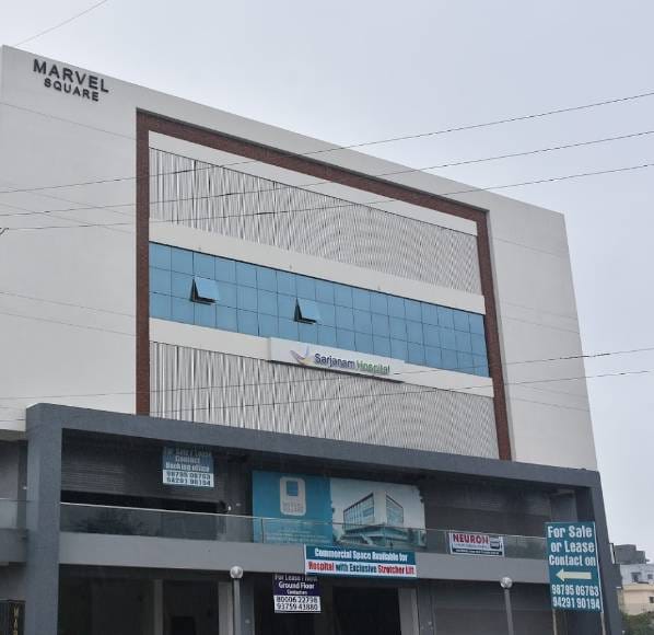 マジックショップ Dr. Prashant Shah (Sarjanam Hospital) in Akshar Chowk