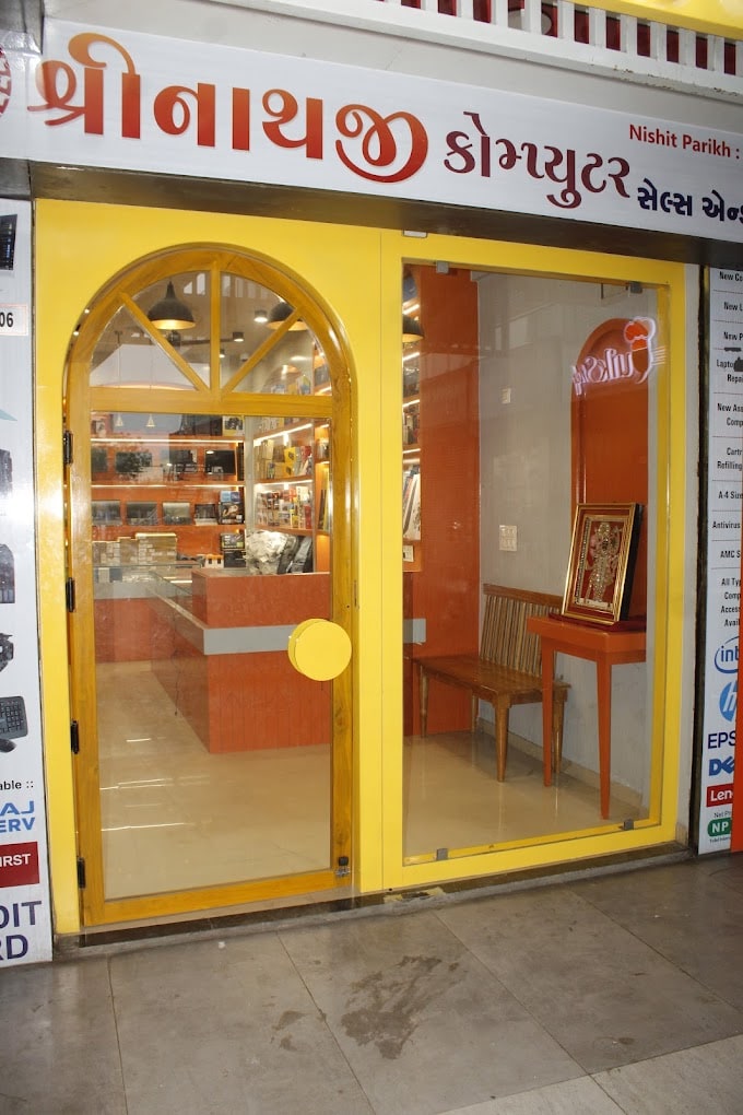 Top Computer Repair Services At Home For Laptop Port Repair near Aum ...