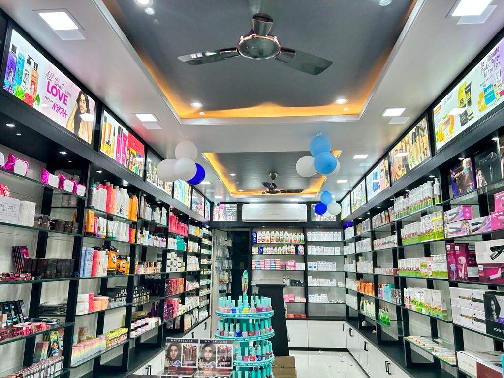 Beauty Parlour near me - Best Salon in Silvassa Vapi Road Vapi