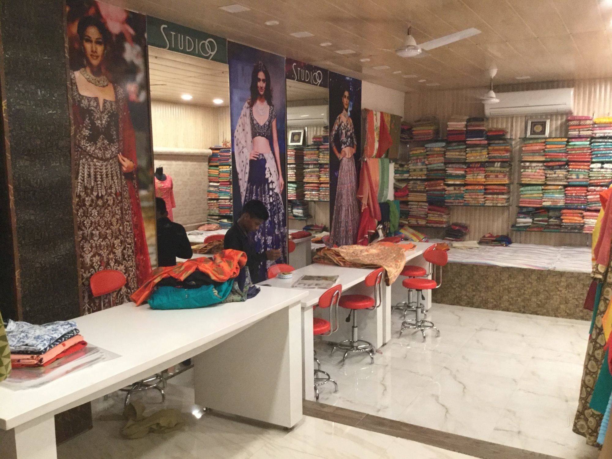 Top Computerised Embroidery Work in Varanasi Best Commercial