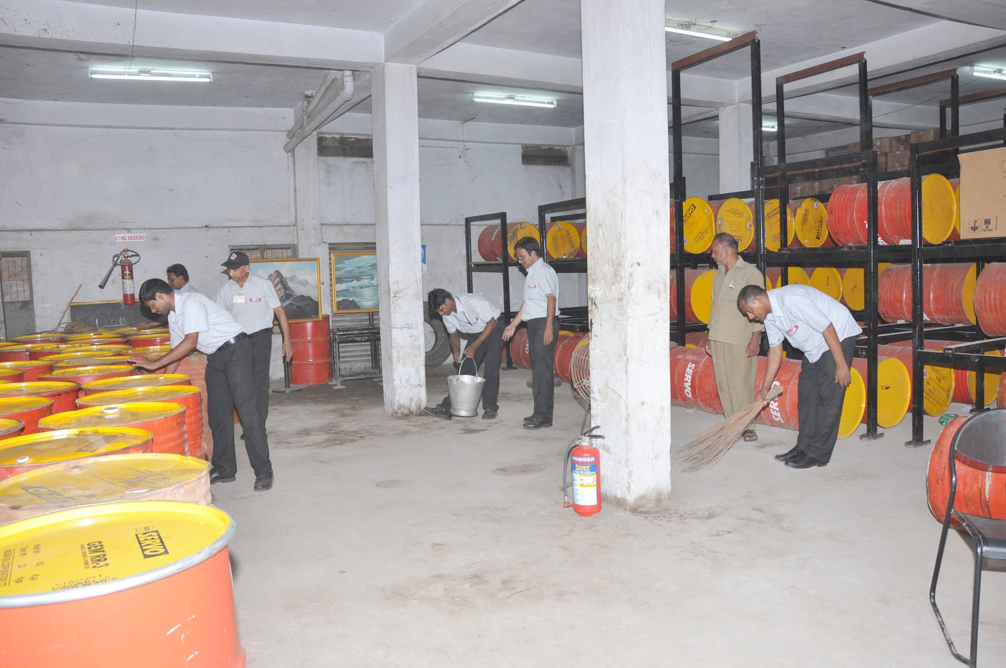 Top Servo Lubricant Oil Dealers in Vijayawada Best Servo Lubricant